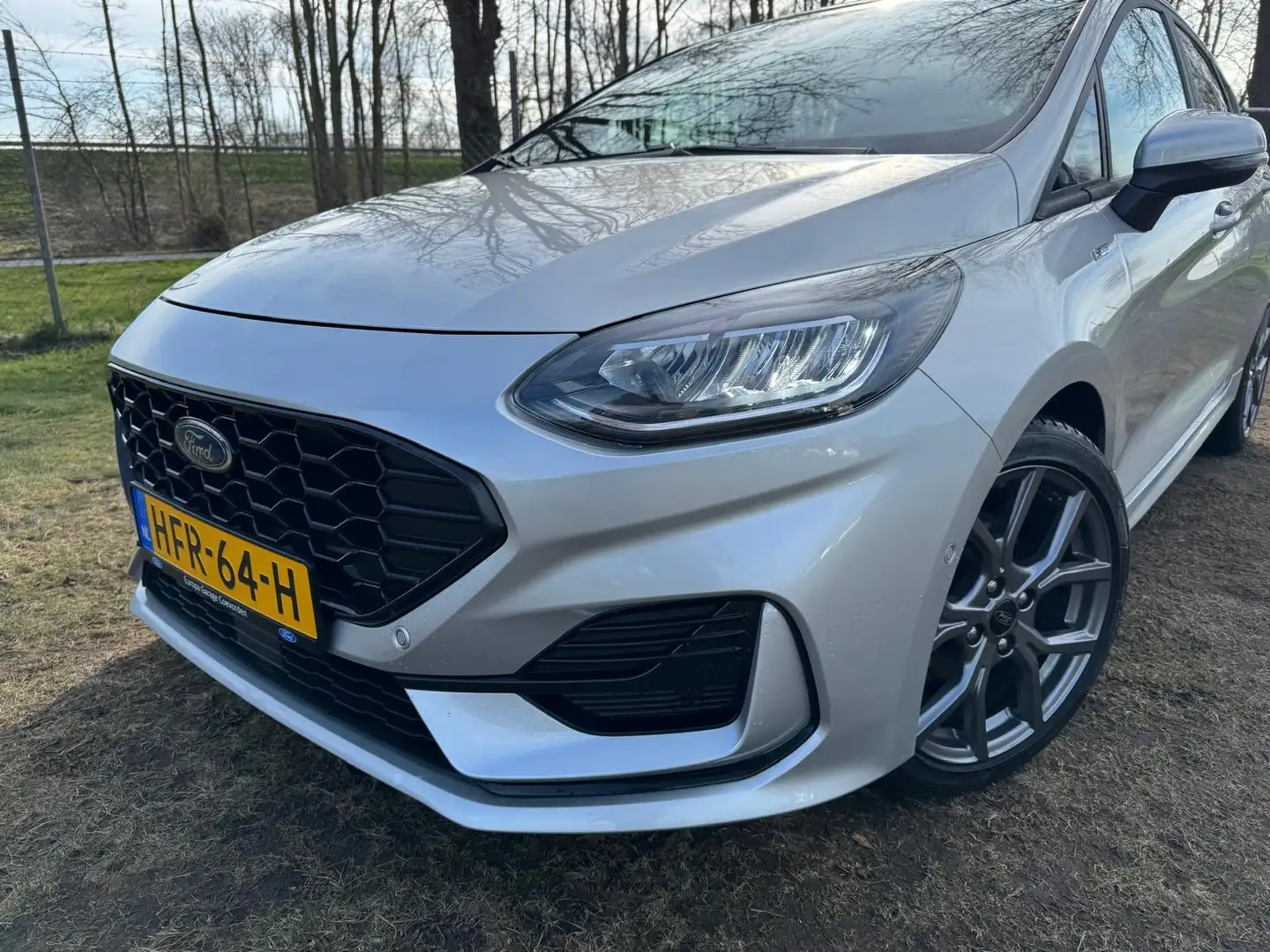 Ford Fiesta 1.0 EB 100PK ST-Line | ADAP. CRUISE | WINTERPACK | Gris - 2