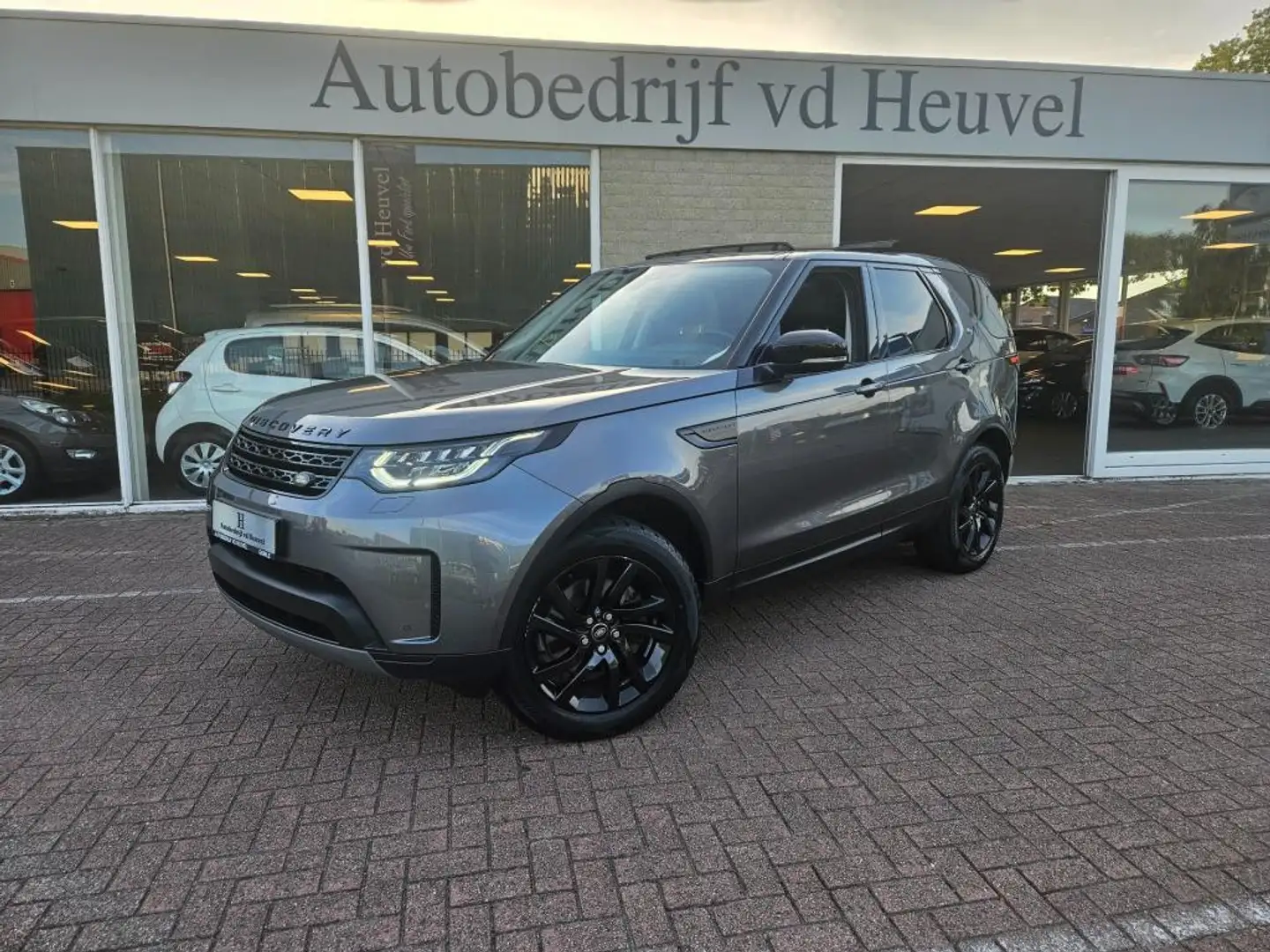 Land Rover Discovery 2.0 Si4 HSE Luxury 5 pers. 3500kg trekgewicht! *De Gris - 1