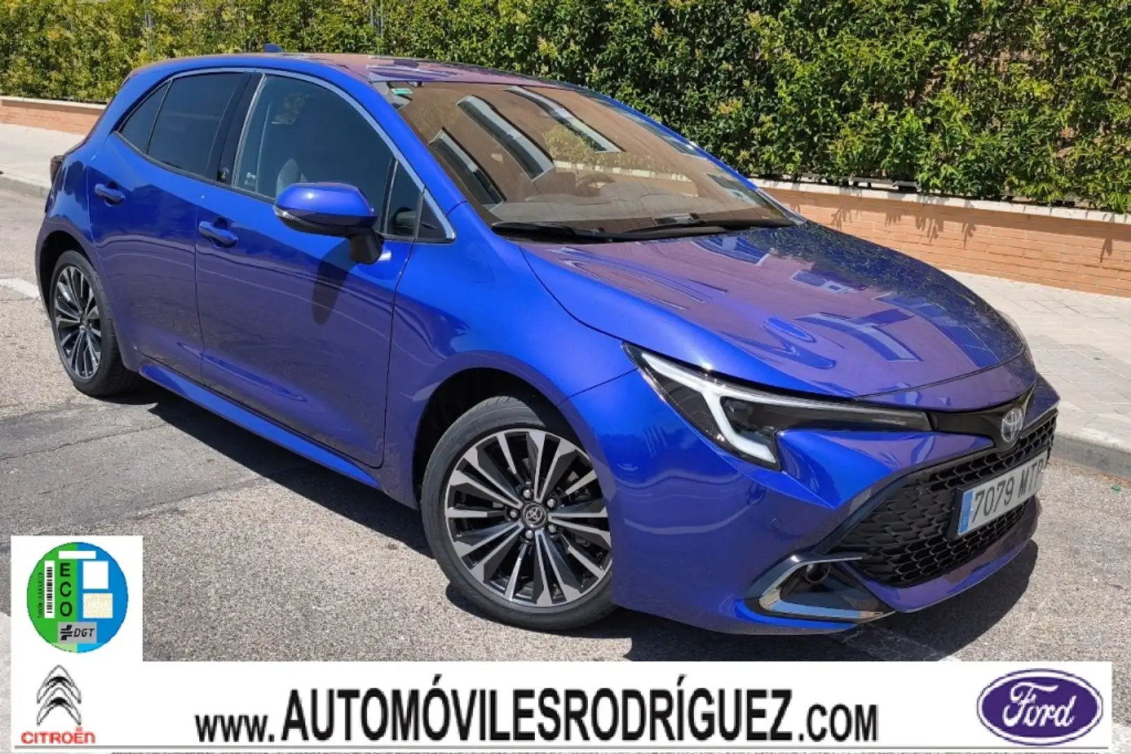 Toyota Corolla 140H Style Edition Bleu - 1