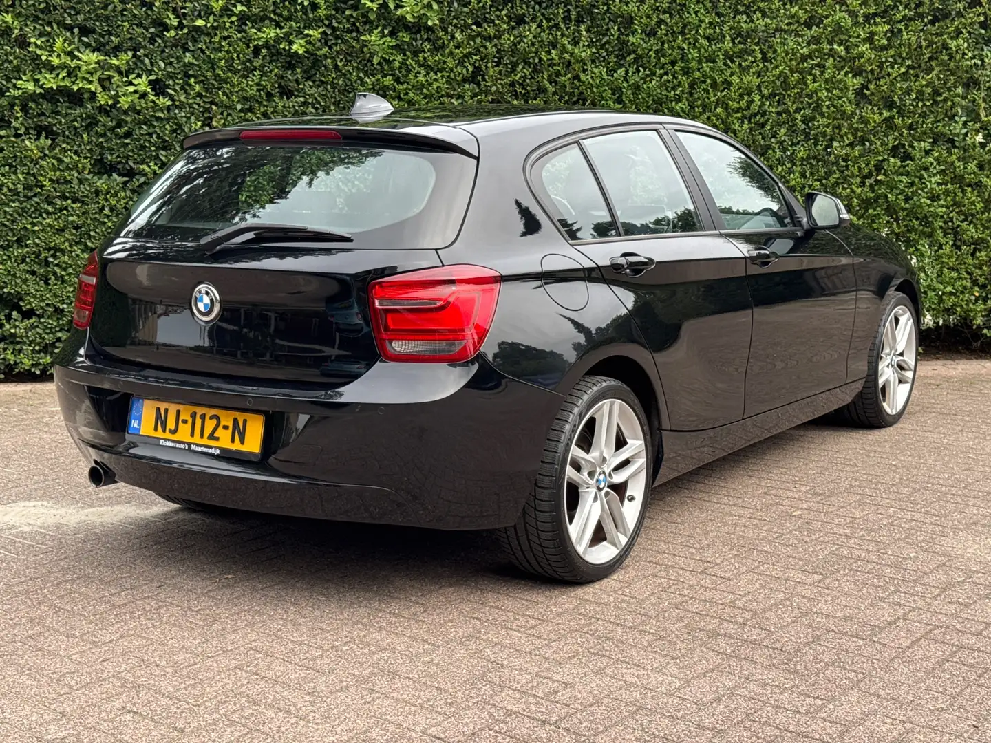 BMW 118 1-serie 118i High Executive Xenon | Navigatie | Cl Noir - 2