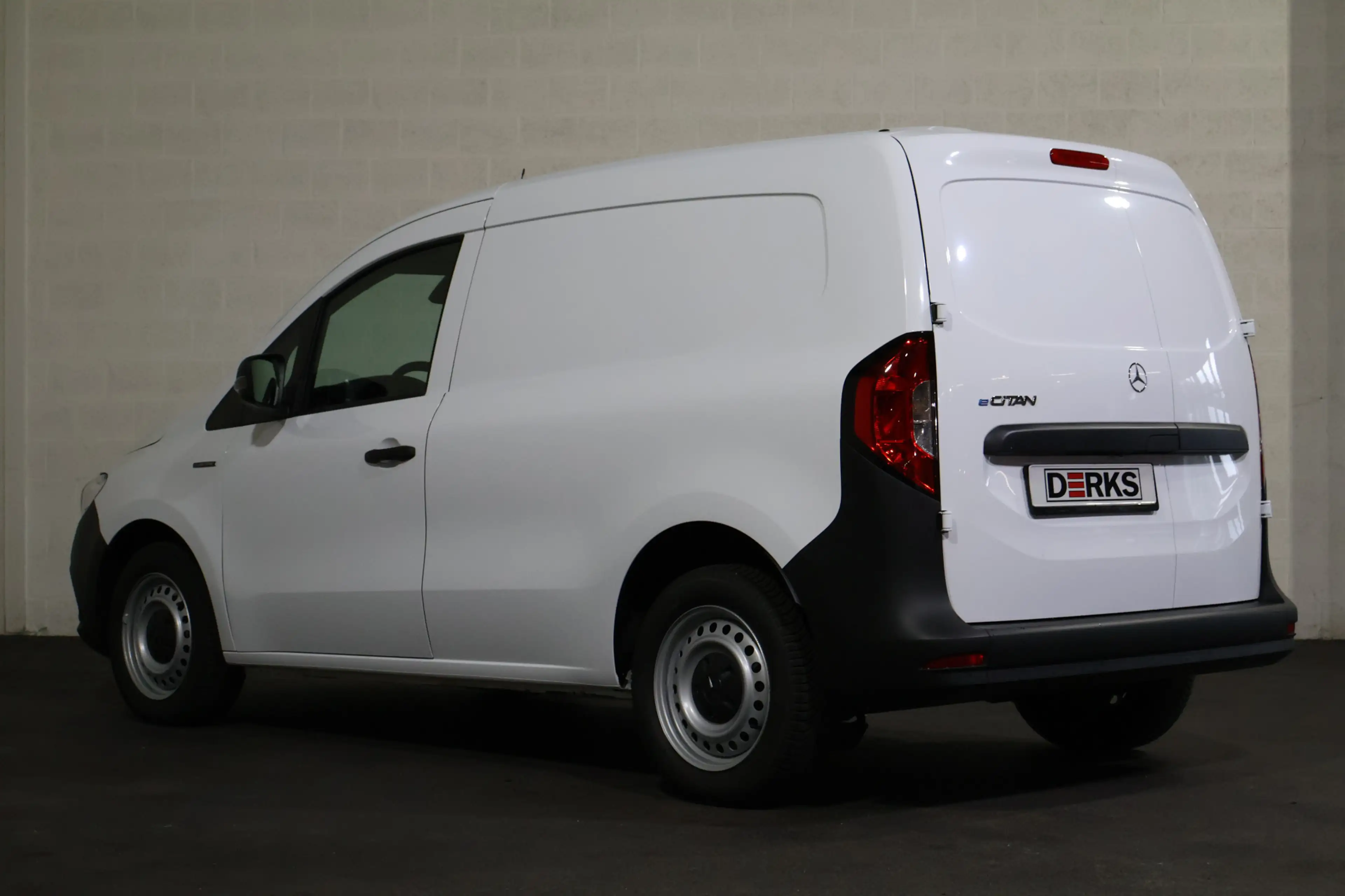 Mercedes-Benz Citan eCitan 51 kWh Mbux Snelladen Camera — photo 7