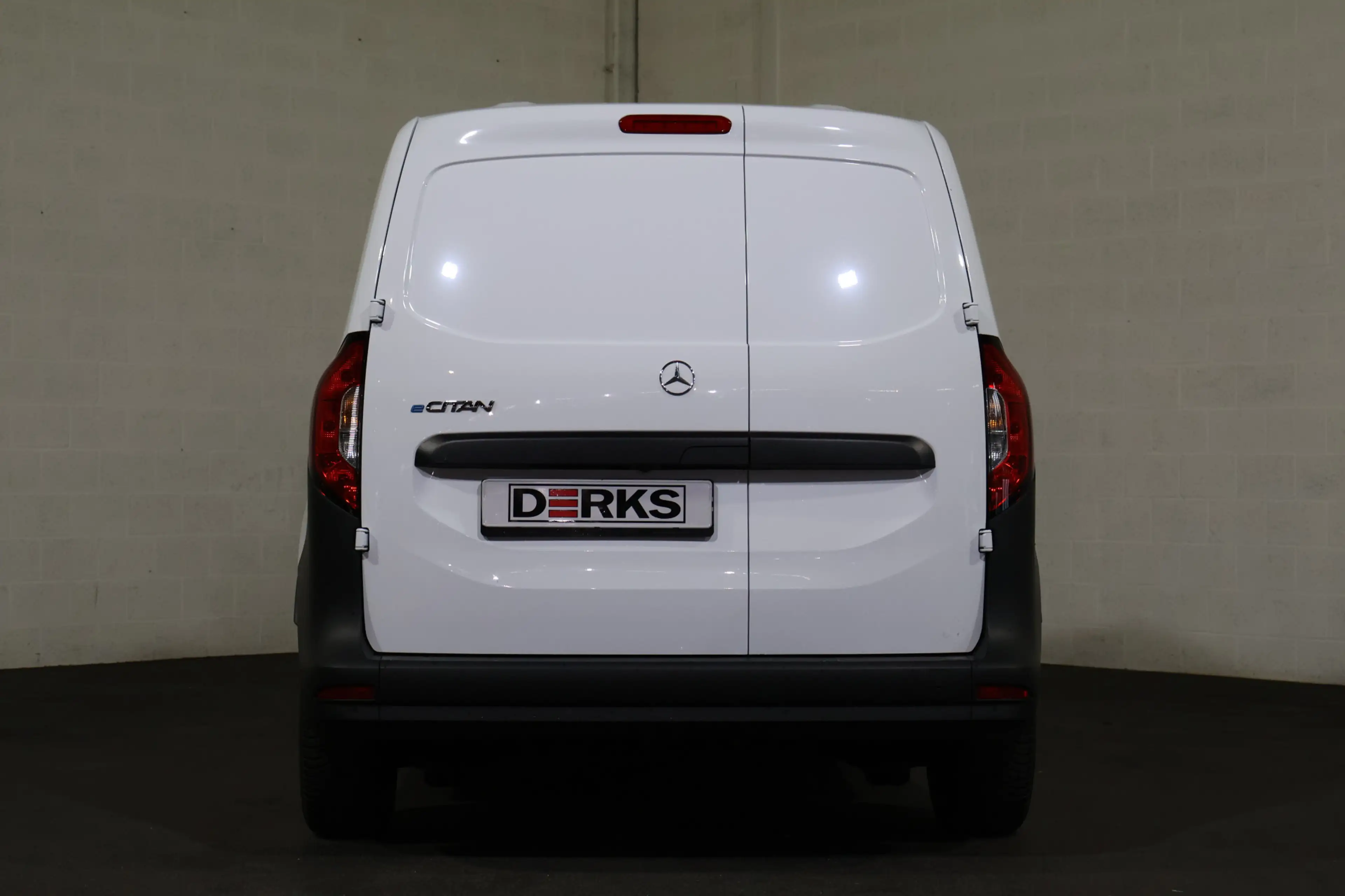 Mercedes-Benz Citan eCitan 51 kWh Mbux Snelladen Camera — photo 8