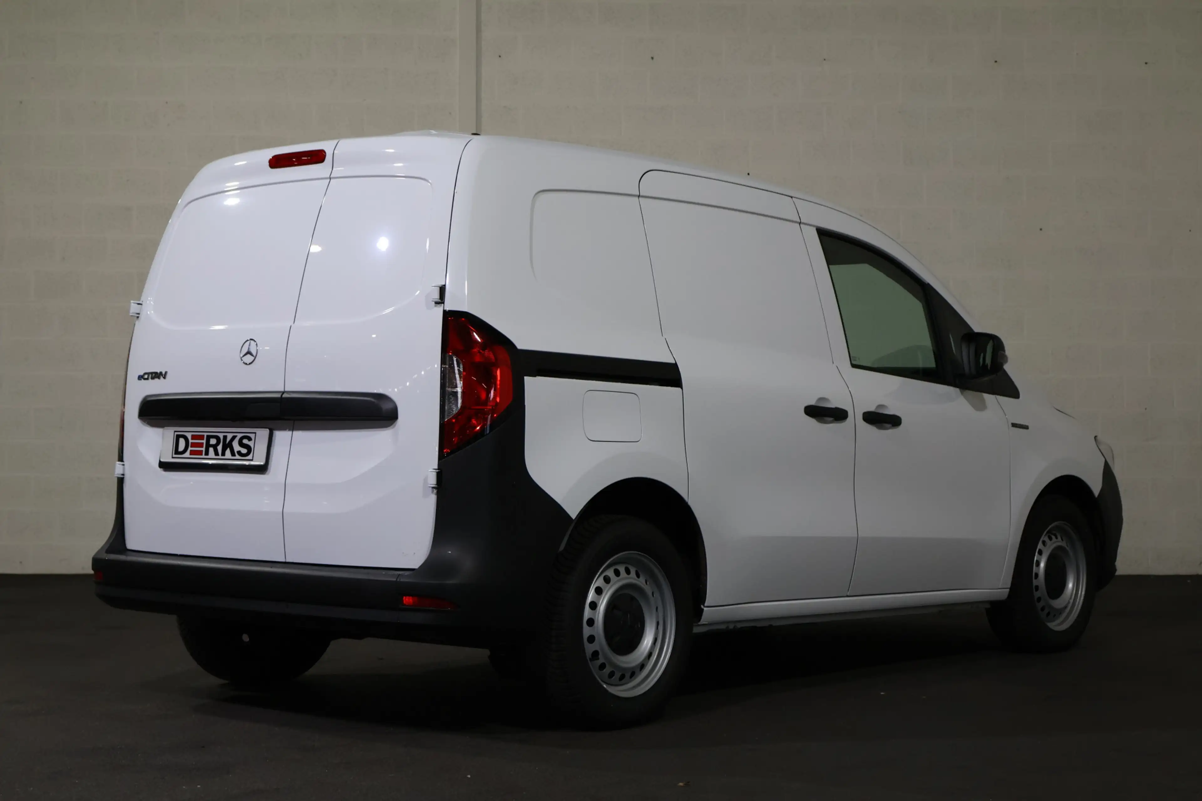 Mercedes-Benz Citan eCitan 51 kWh Mbux Snelladen Camera — photo 9
