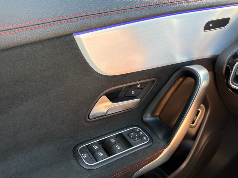Mercedes-Benz CLA 180 CLA 180 AUT. FACELIFT PANO-DAK NAVI SFEERVERLICHTI — photo 18