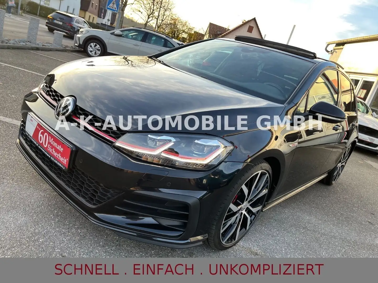 Volkswagen Golf VII Lim. GTI*DIG.COCKPIT*PANO*DSG*ACC*SHZ* Schwarz - 2