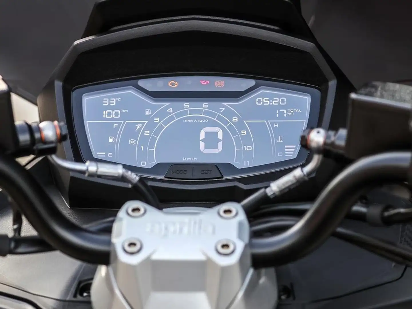 Aprilia SR GT 125 Replica Černá - 2