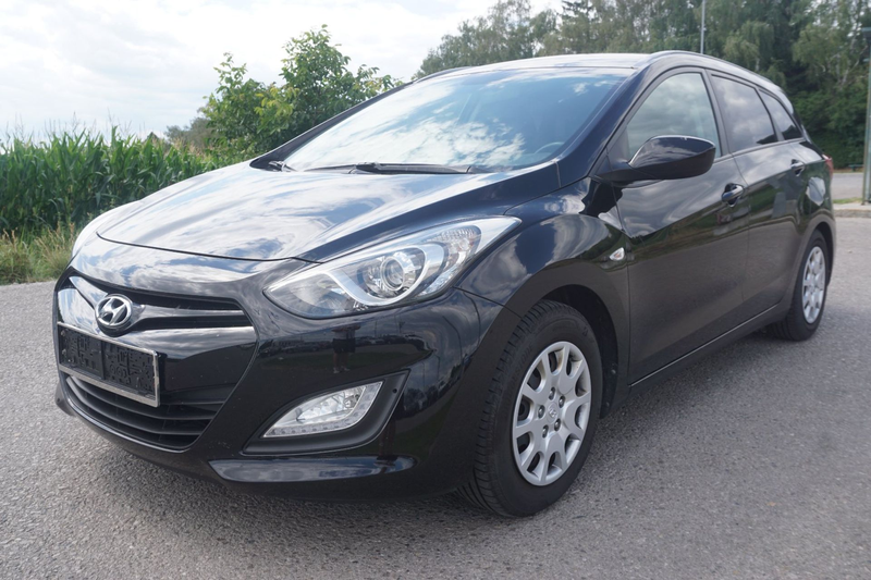 Hyundai i30 Europe Plus 1,4 — photo 2