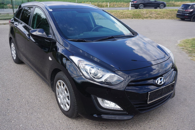Hyundai i30 Europe Plus 1,4 — photo 9
