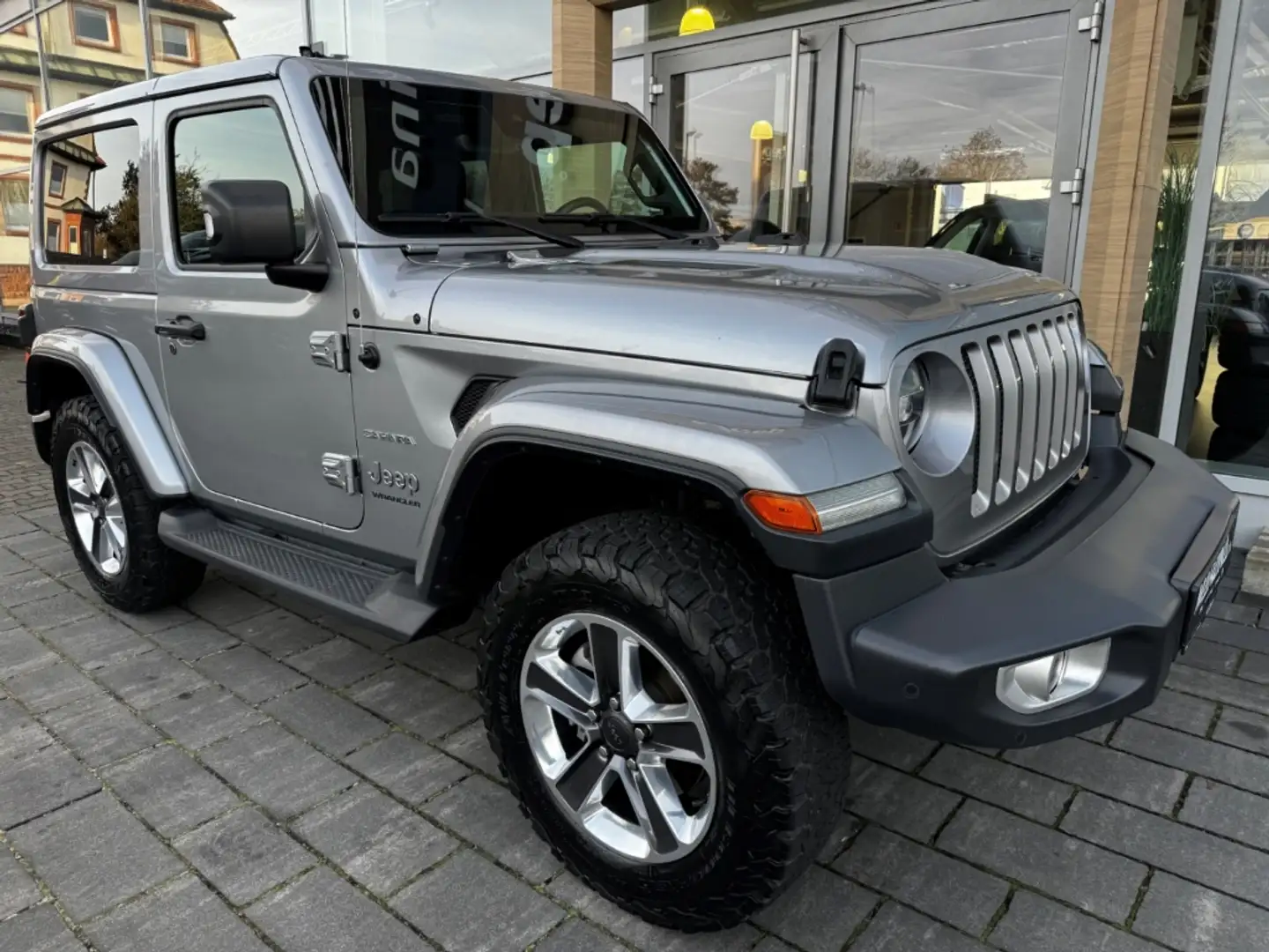 Jeep Wrangler Sahara 1.Hand Dual-Top CarPlay LED Sperrdiff. And Silber - 2