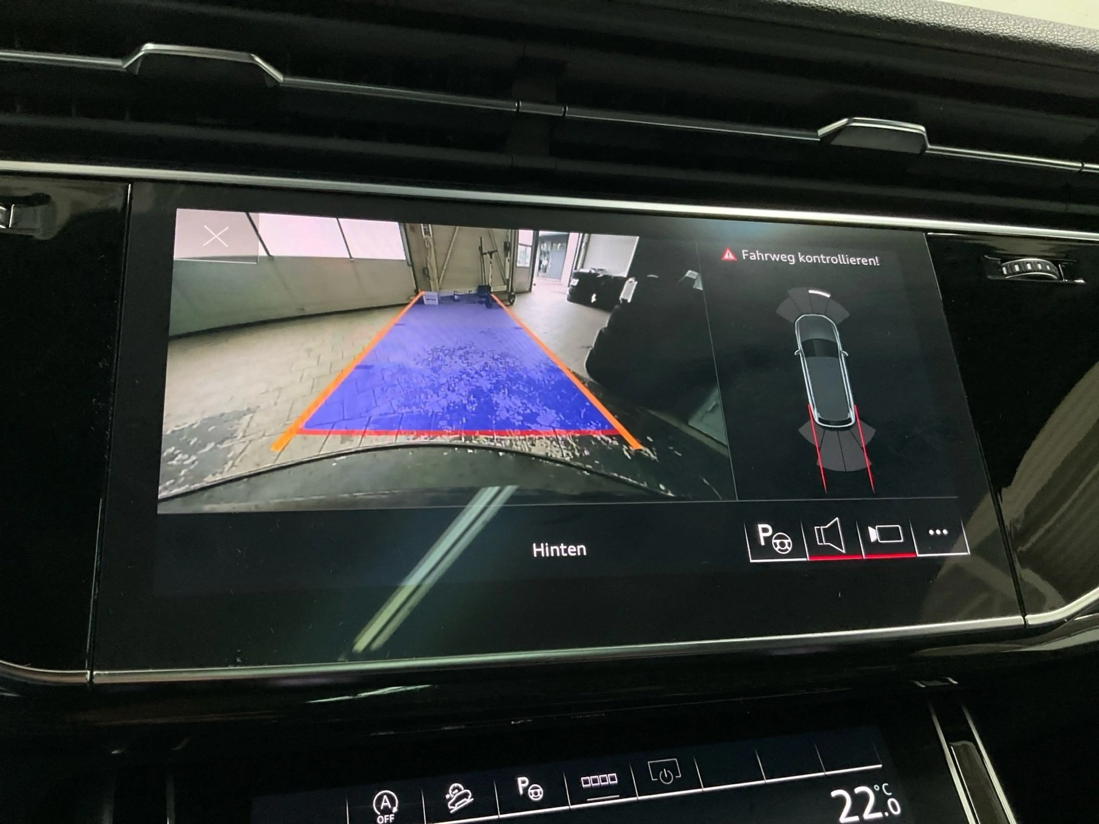 Audi SQ7 COMPETITION PLUS BLACK EDITION 507PS QUATTRO ACC.K — photo 15