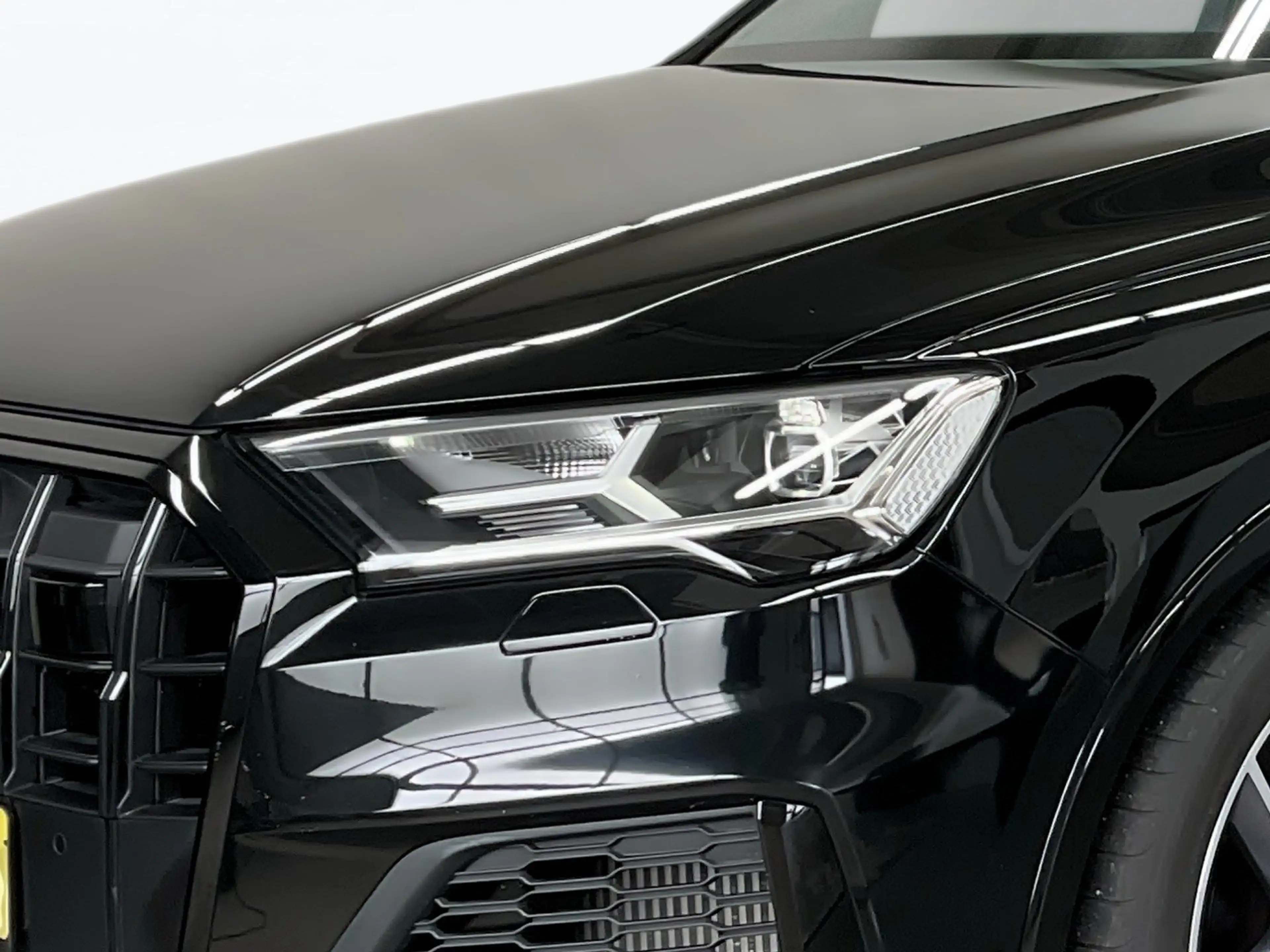 Audi SQ7 COMPETITION PLUS BLACK EDITION 507PS QUATTRO ACC.K — photo 6