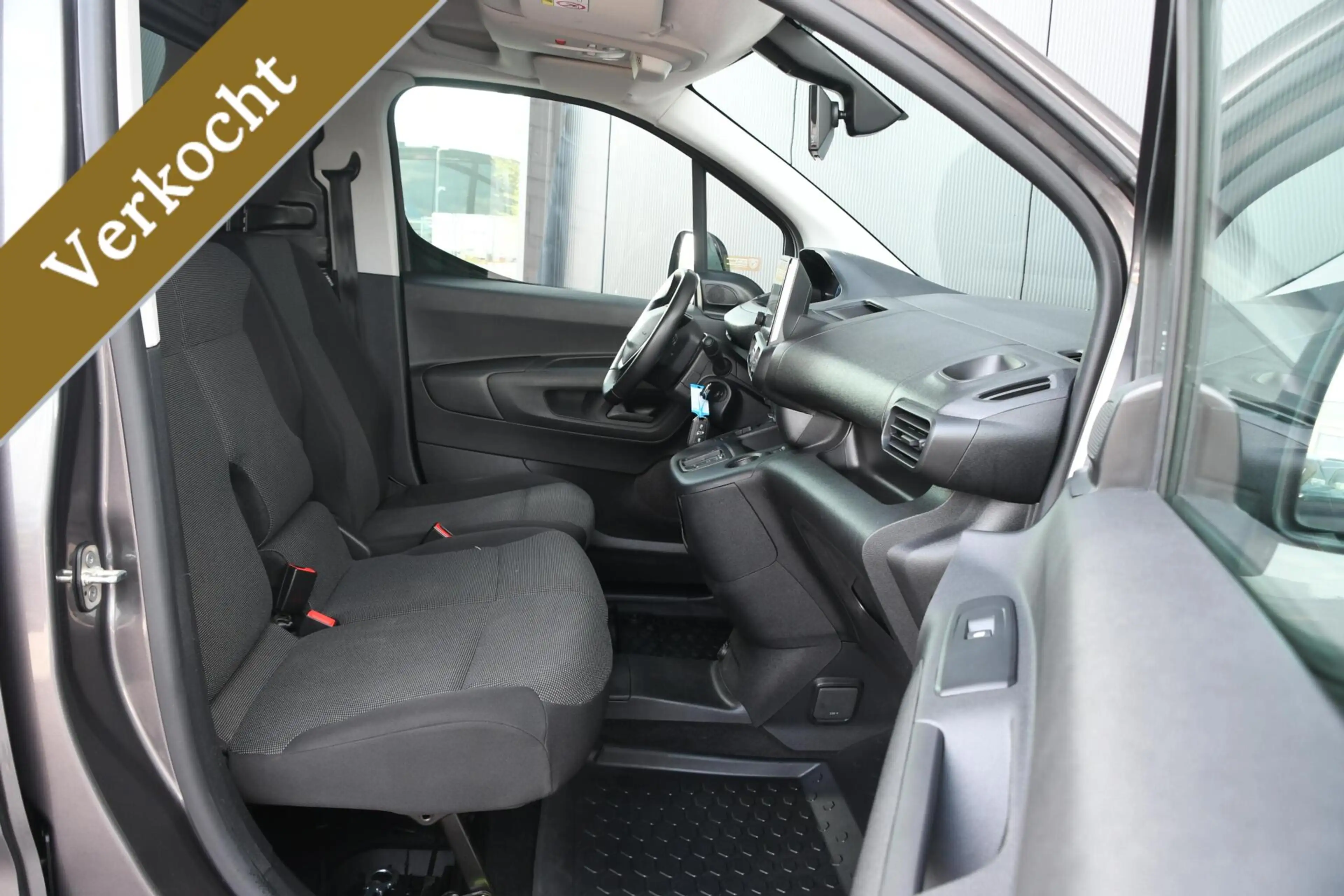 Peugeot Partner e-Partner 136 L2 50 kWh | SOH 100% — photo 13