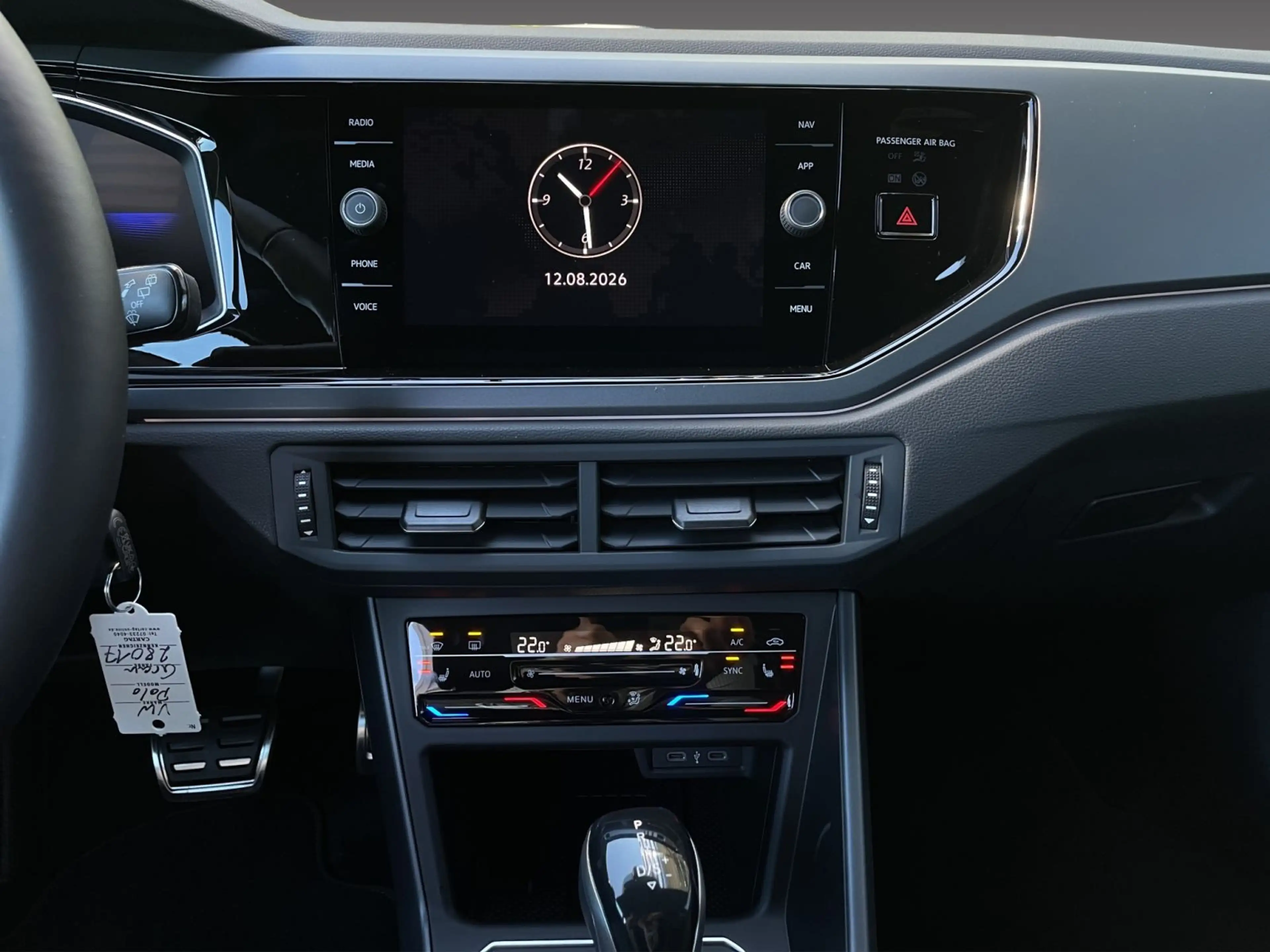 Volkswagen Polo R-Line DSG Ganzjahresreifen — photo 14