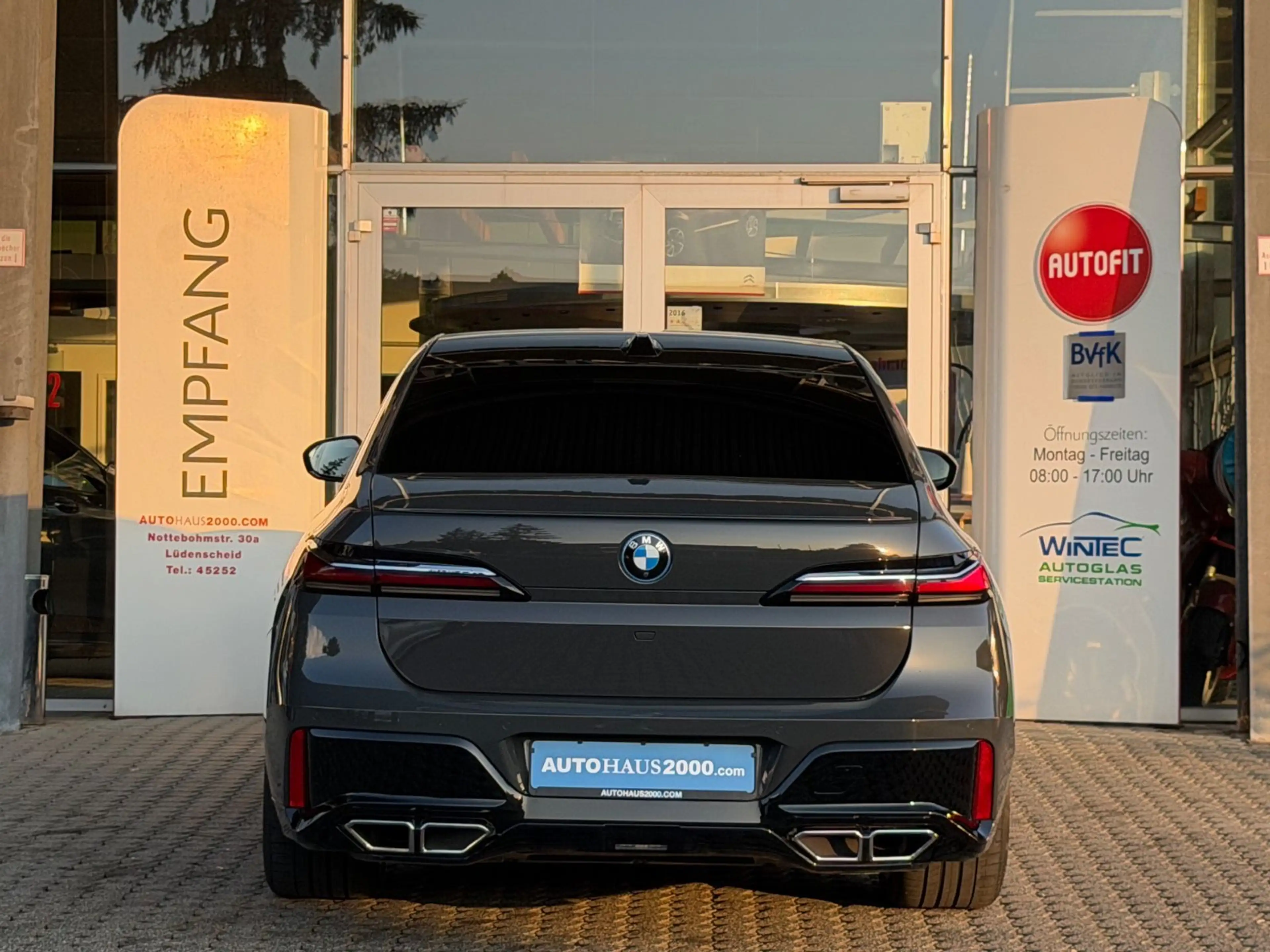 BMW 760 e xDrive/SKY LOUNGE/DAVIT-GREY/ICONIC/B&O/TV — photo 10