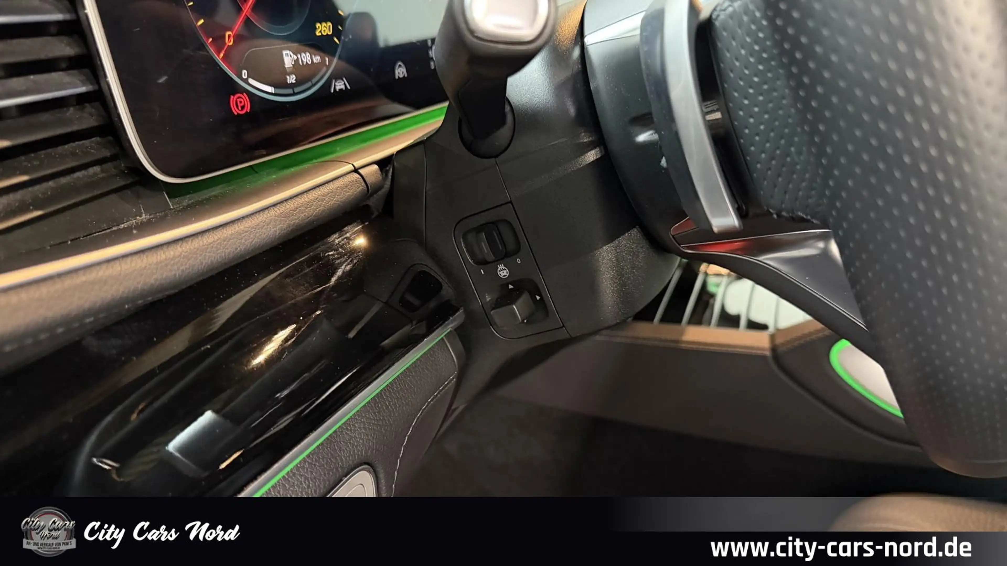 Mercedes-Benz GLS 400 d 4Matic MAYBACH PANO-AHK-STDH-HUD-23Z — photo 16