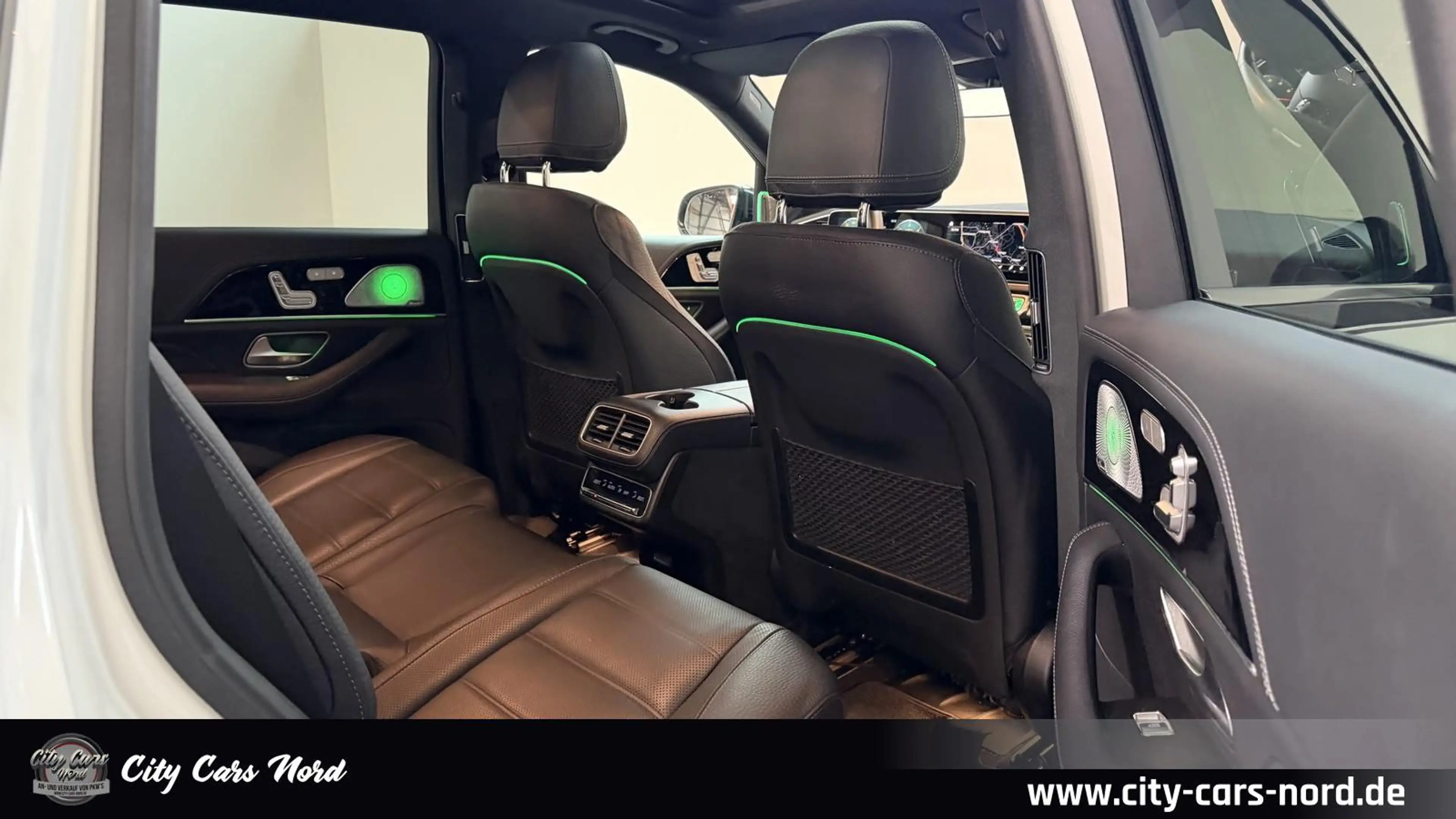 Mercedes-Benz GLS 400 d 4Matic MAYBACH PANO-AHK-STDH-HUD-23Z — photo 26