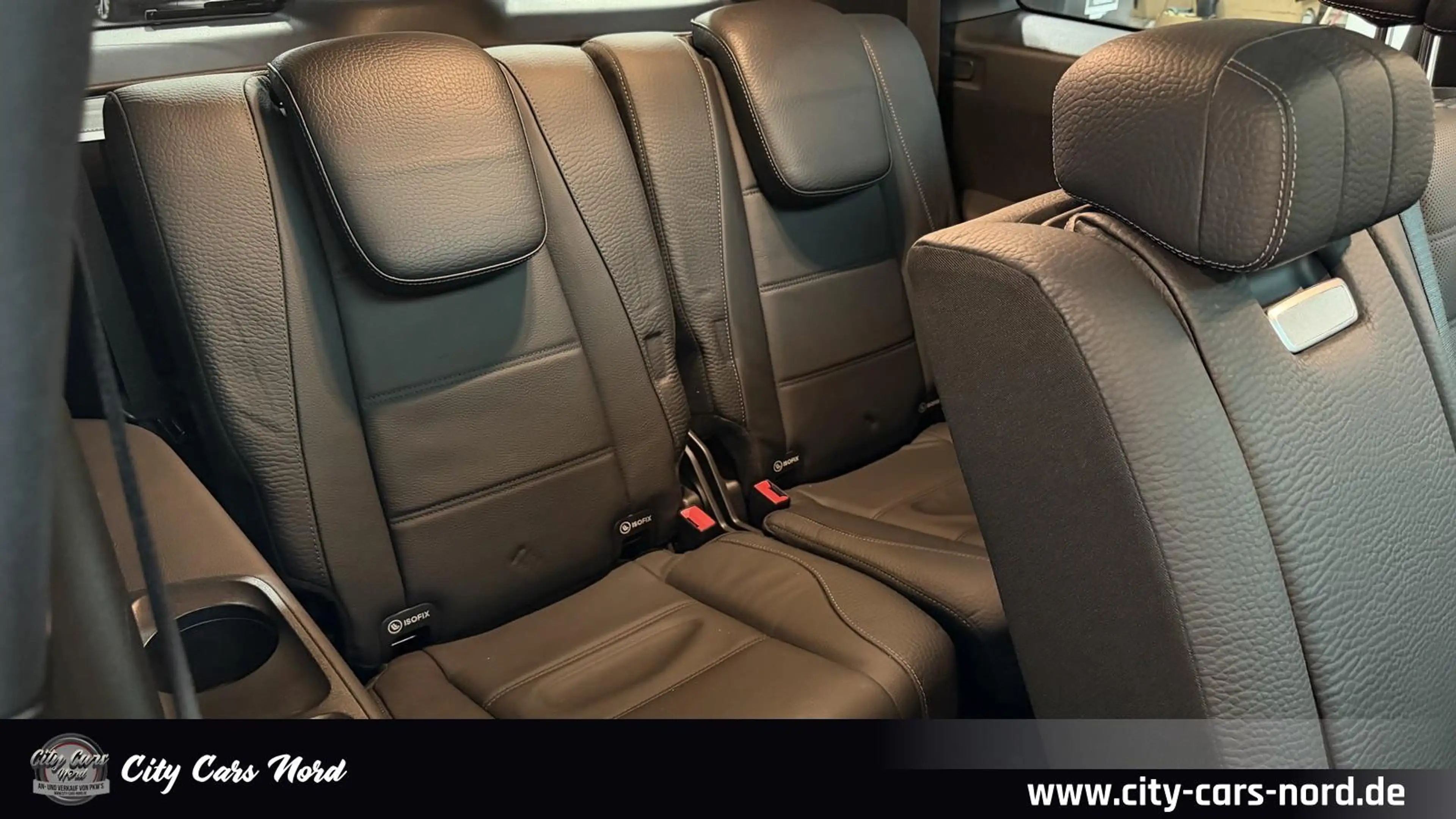 Mercedes-Benz GLS 400 d 4Matic MAYBACH PANO-AHK-STDH-HUD-23Z — photo 25