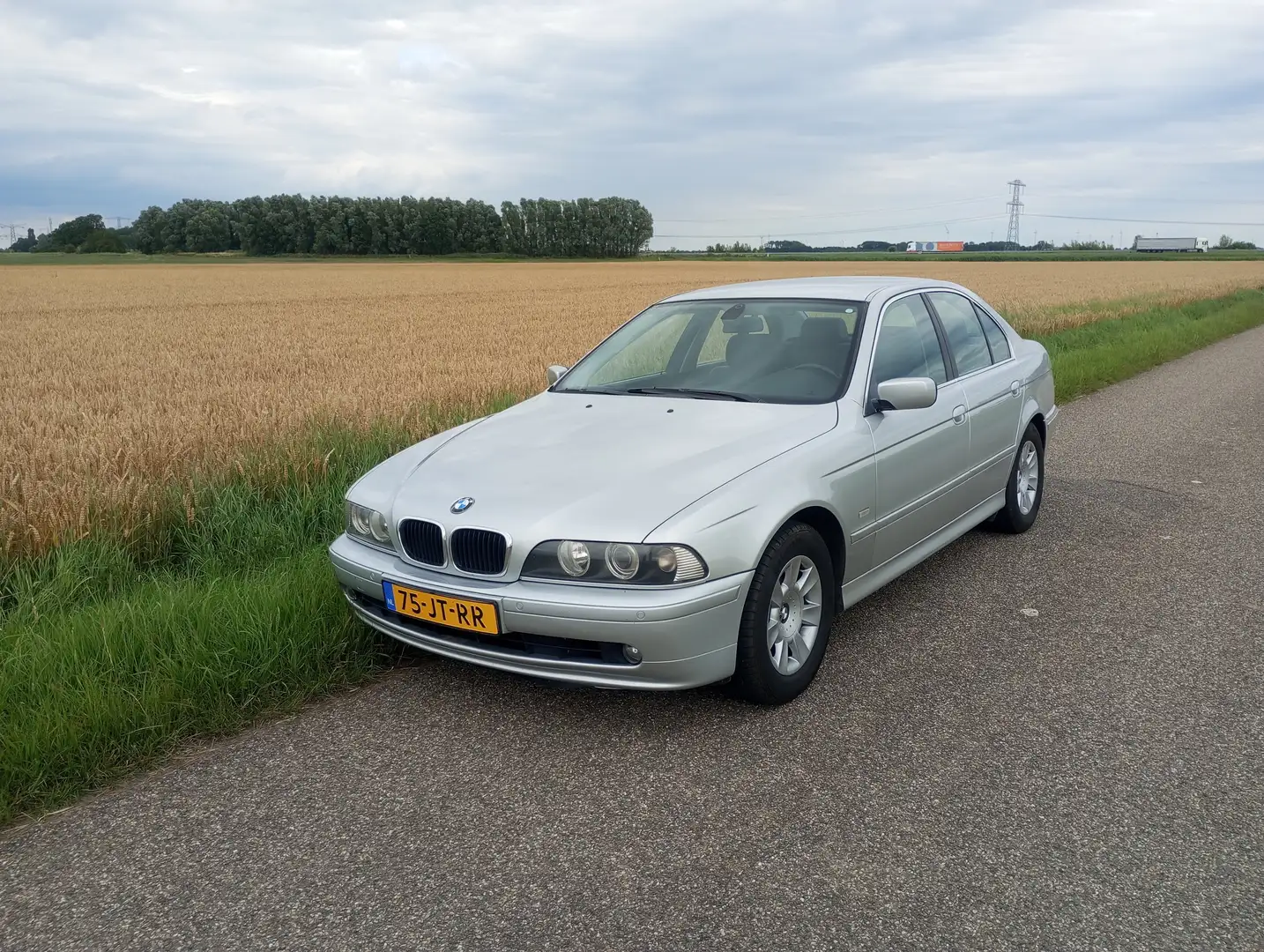 BMW 520 520 520i Edition Srebrny - 1