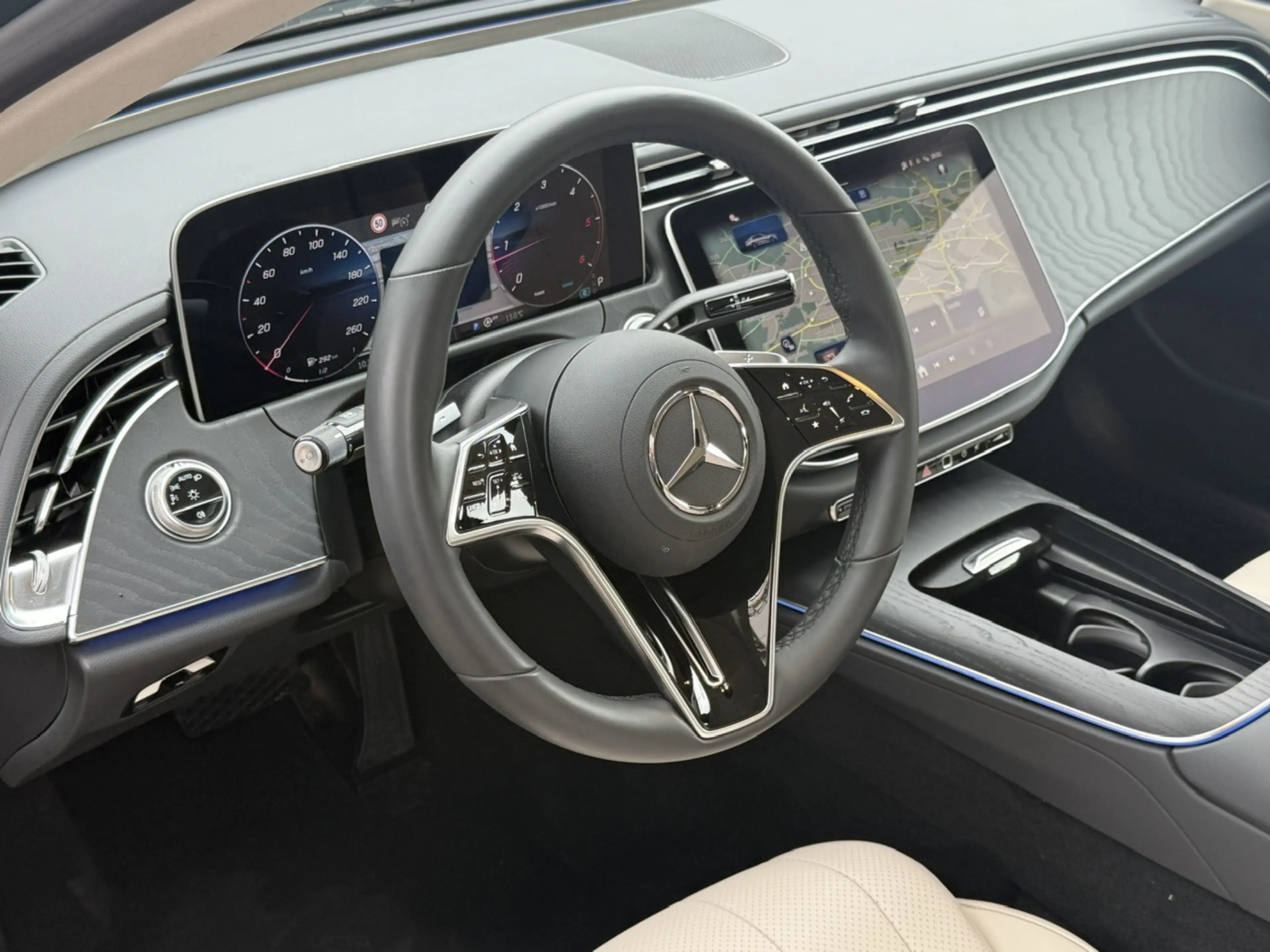 Mercedes-Benz E 220 d 4Matic 9G-TRONIC Edition AVANTGARDE — photo 7