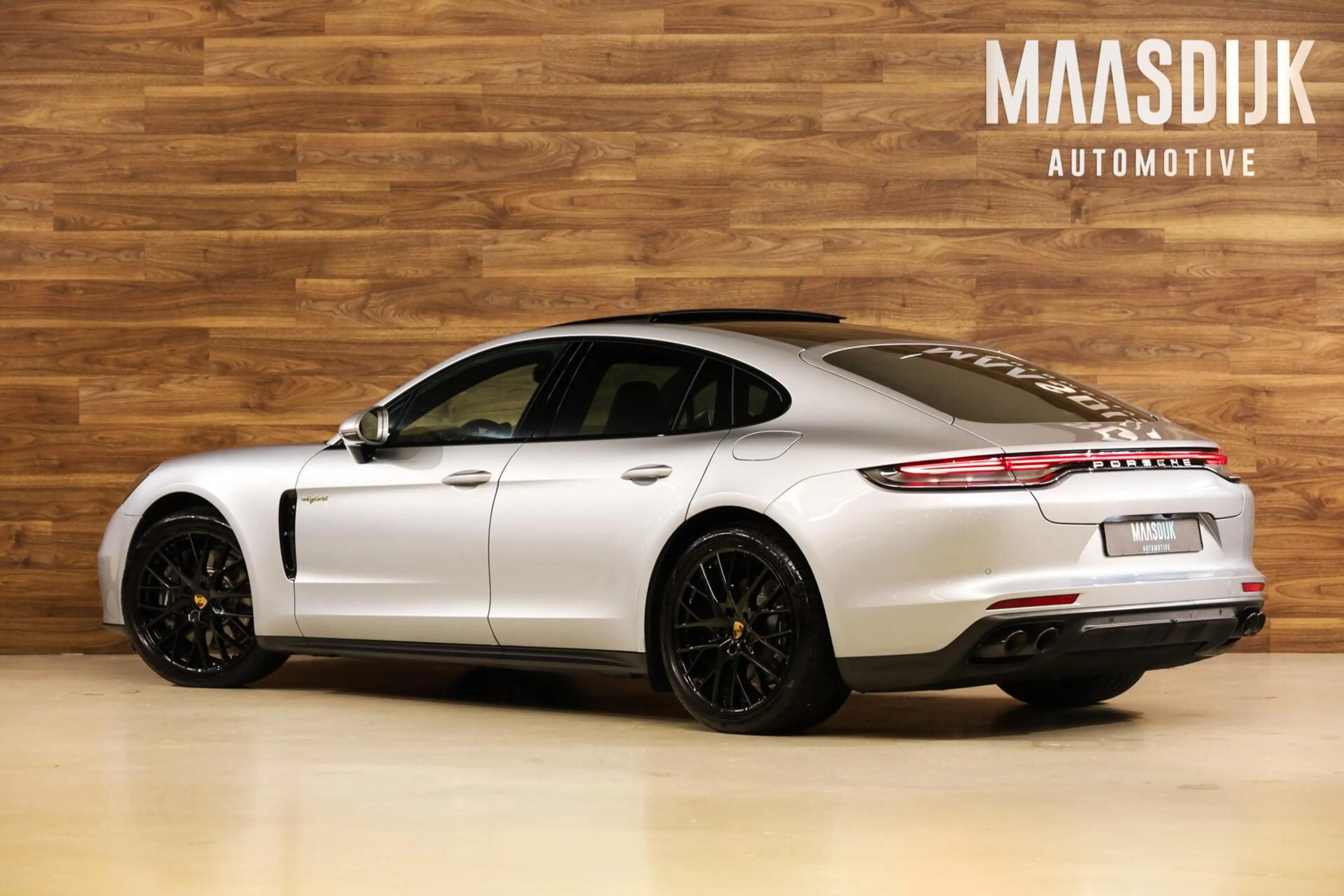 Porsche Panamera 2.9 4 E-Hybrid|Pano|Chrono|Dealer|Camera| — photo 13
