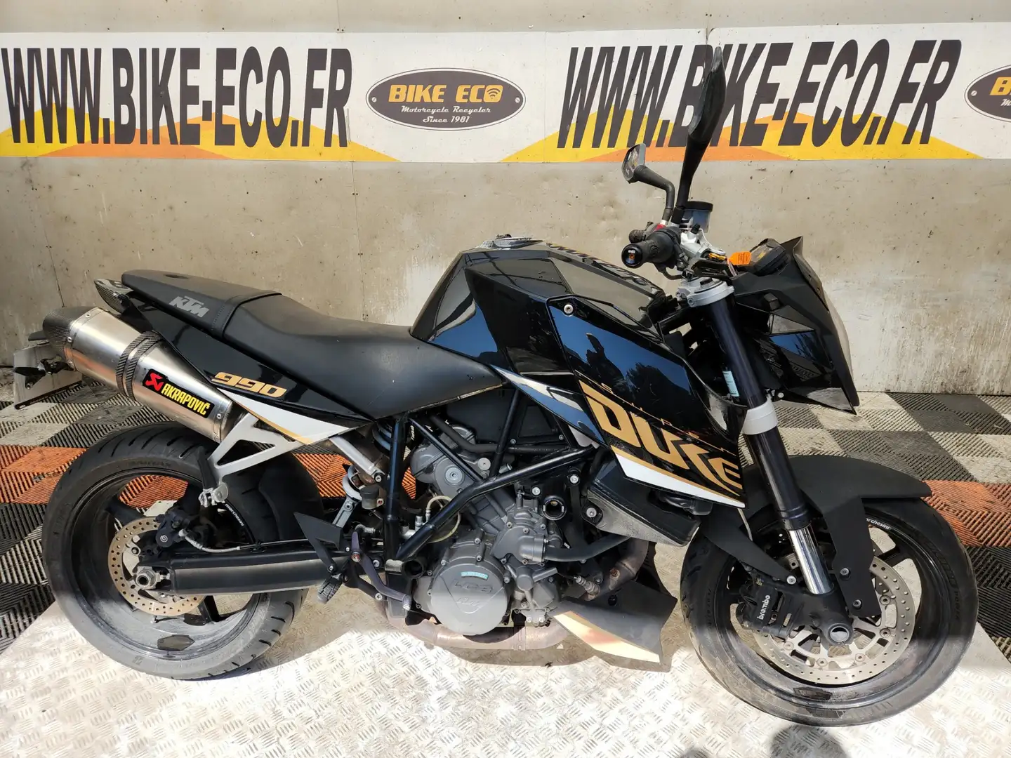 KTM 990 Super Duke Negro - 1