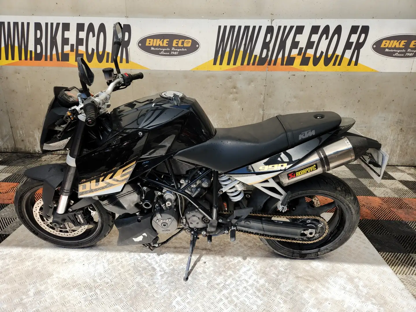 KTM 990 Super Duke Negro - 2
