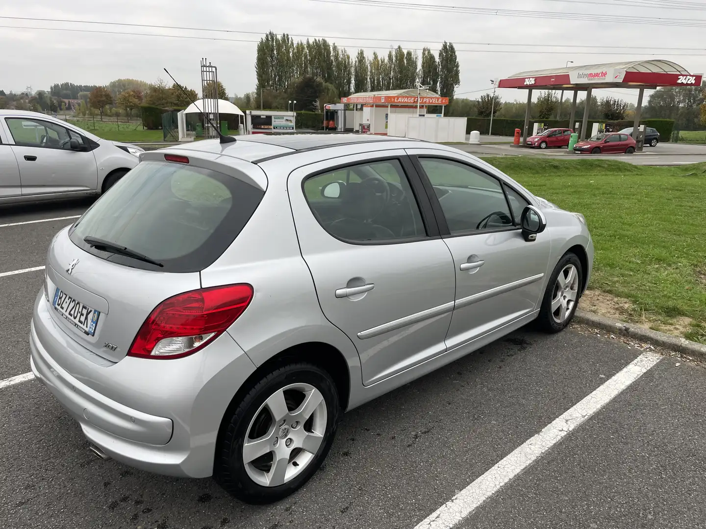 Peugeot 207 207 1.6 HDi 92ch FAP Allure - 2