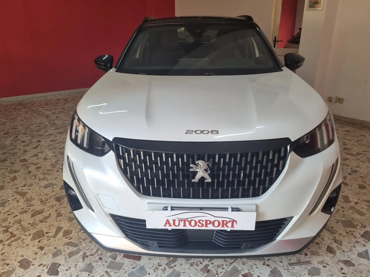 Peugeot 2008 1.5 bluehdi GT s&s 110cv Bianco - 1