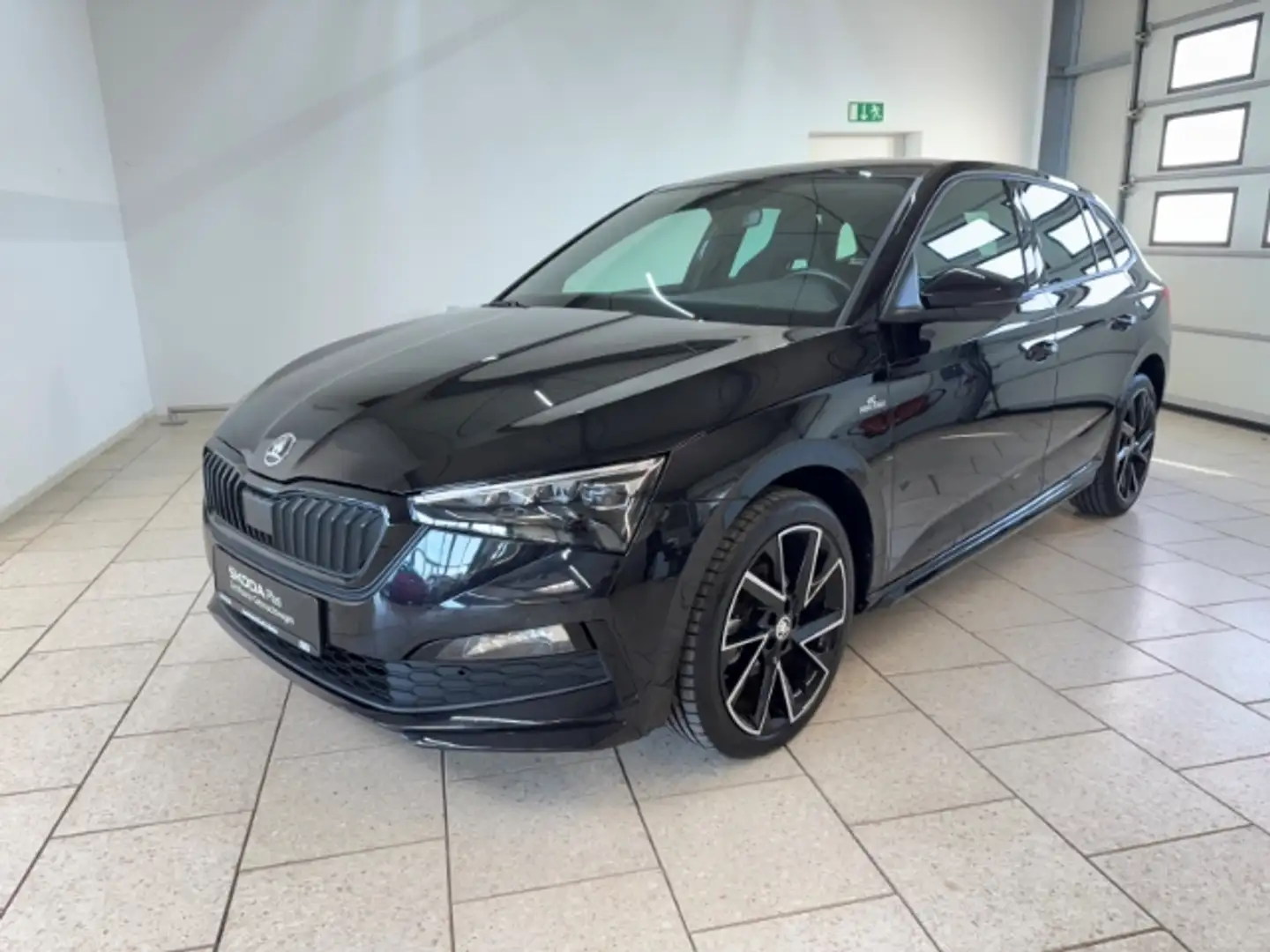 Skoda Scala Monte Carlo 1.0 TSI DSG ACC Pano SHZ Freisprech Schwarz - 2
