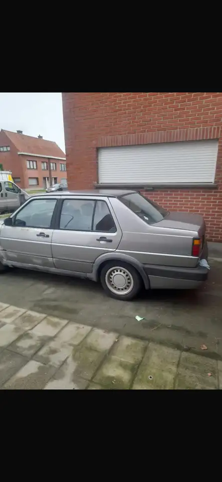 Volkswagen Jetta, foto 2