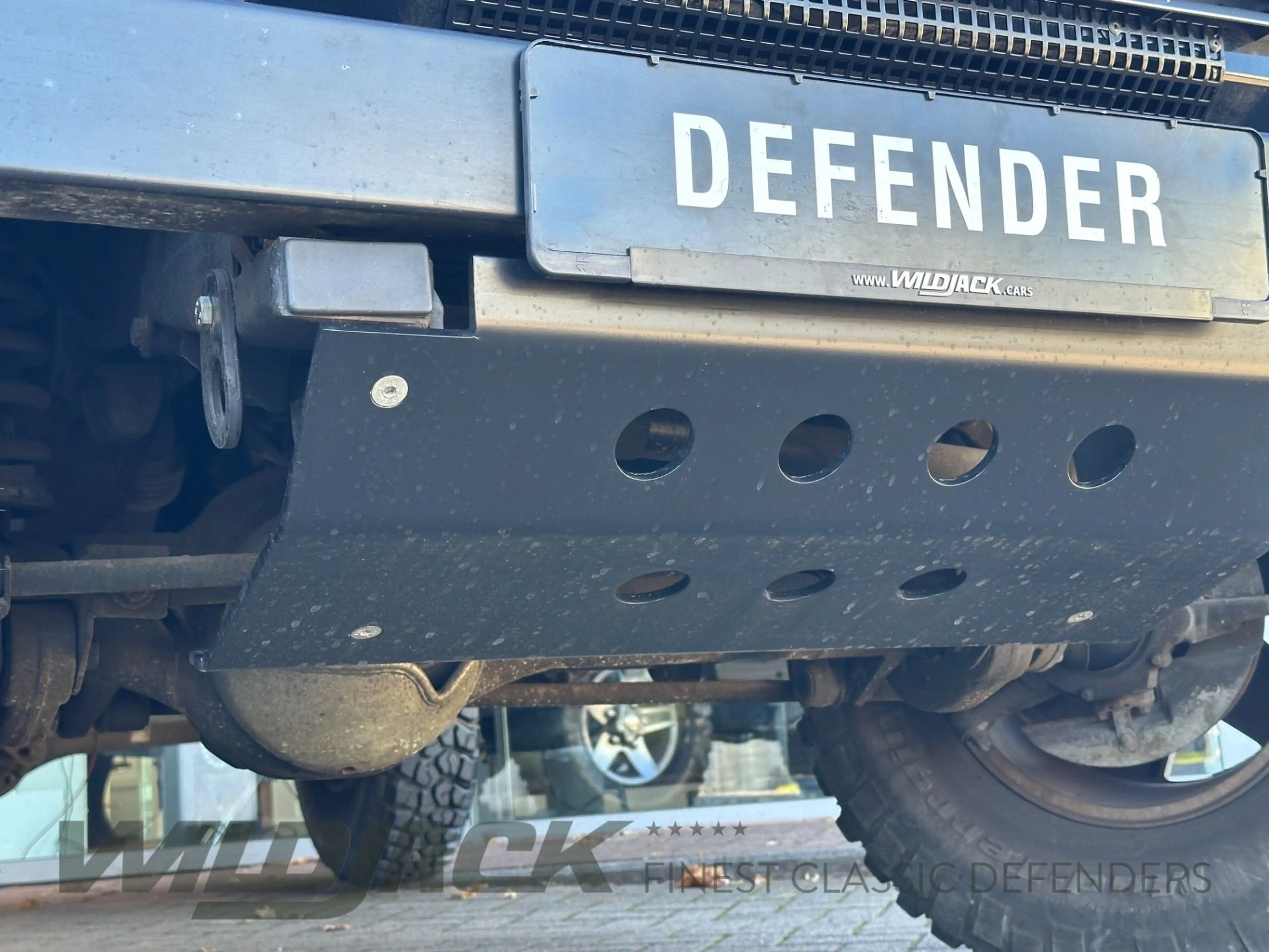Land Rover Defender 110 Td4 SE* TEILLEDER* 255er* NAVI* LED* — photo 10