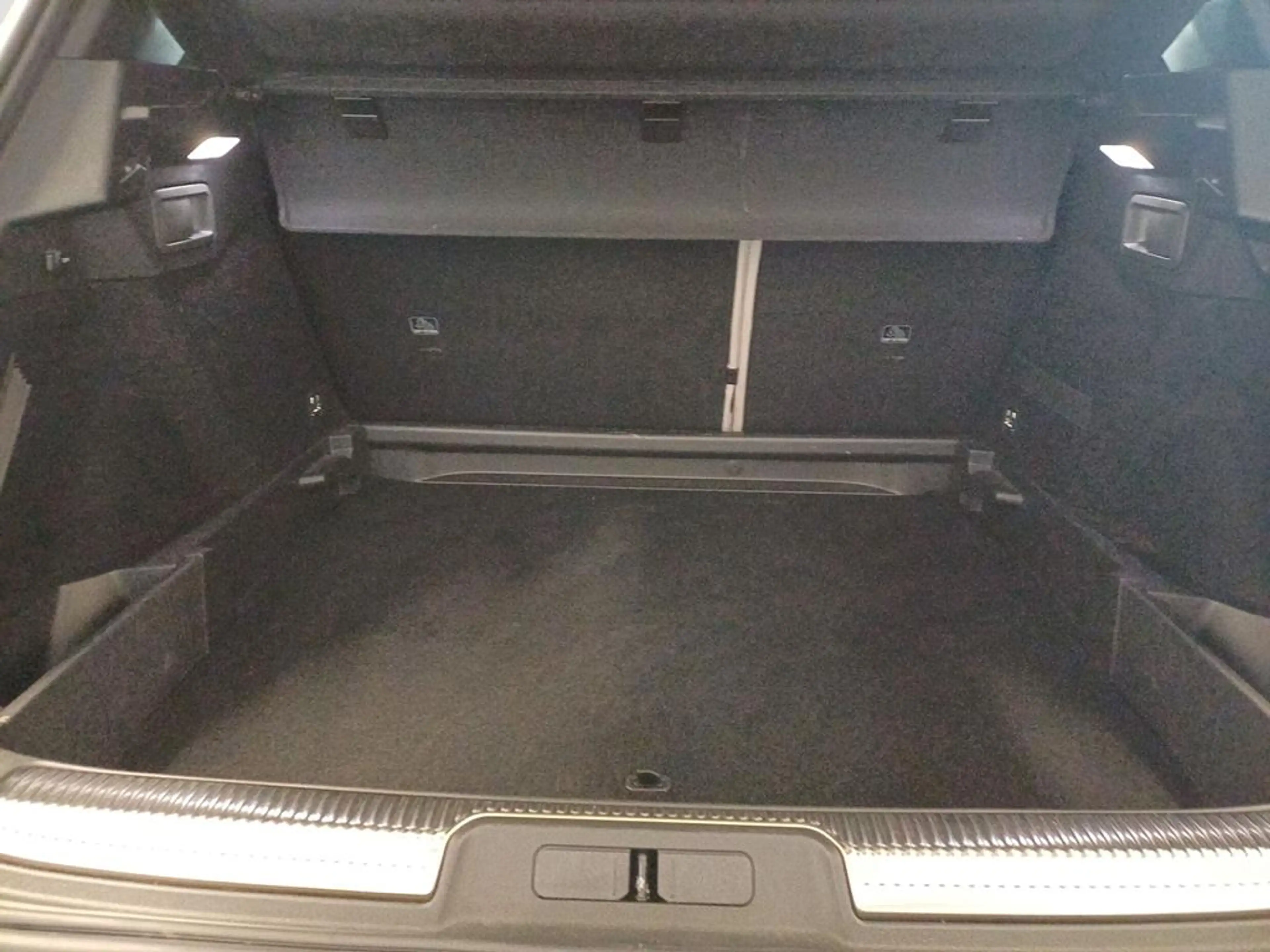 DS Automobiles DS 7 Opera Blu HDI 130 — photo 6