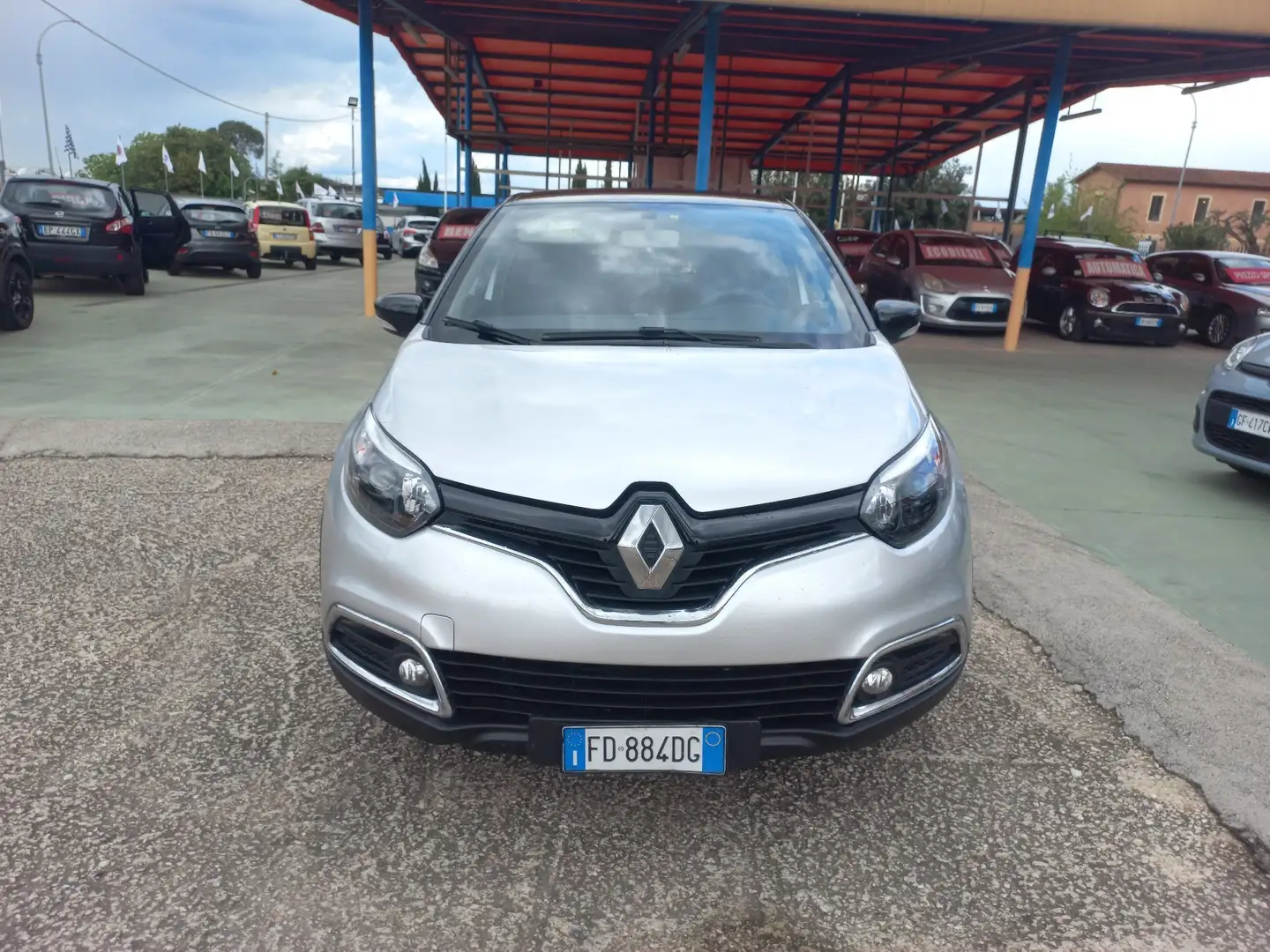 Renault Captur Captur 1.5 dci Intensa 90cv E6 NeoPatentati Argento - 2