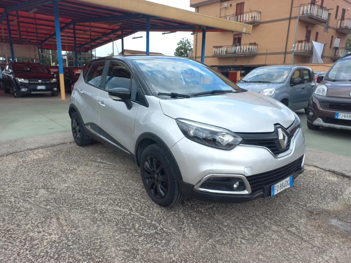 Renault Captur Captur 1.5 dci Intensa 90cv E6 NeoPatentati Argento - 1