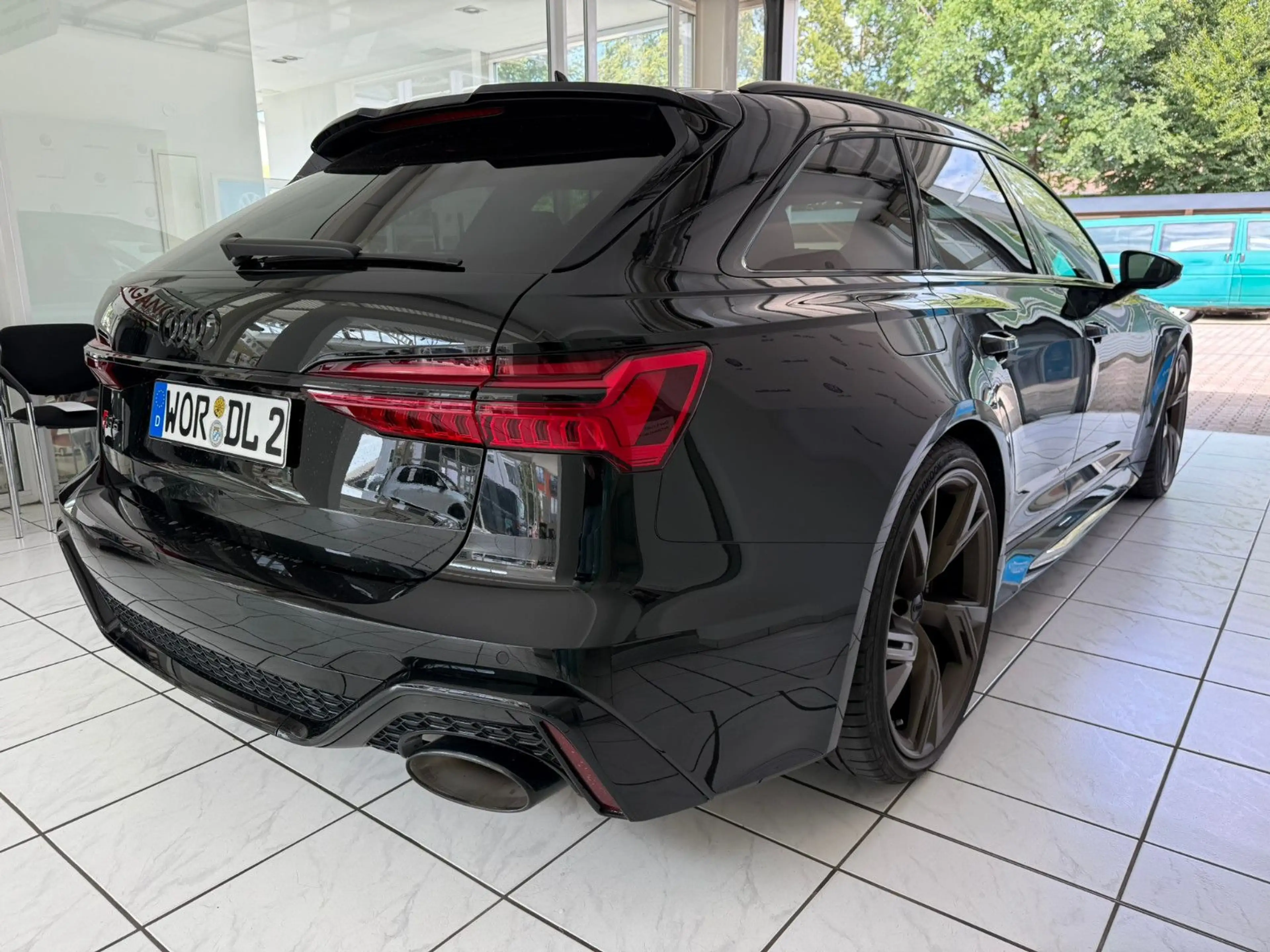 Audi RS6 Avant 4.0 TFSI quattro // AHK, STANDHEIZUNG — photo 6