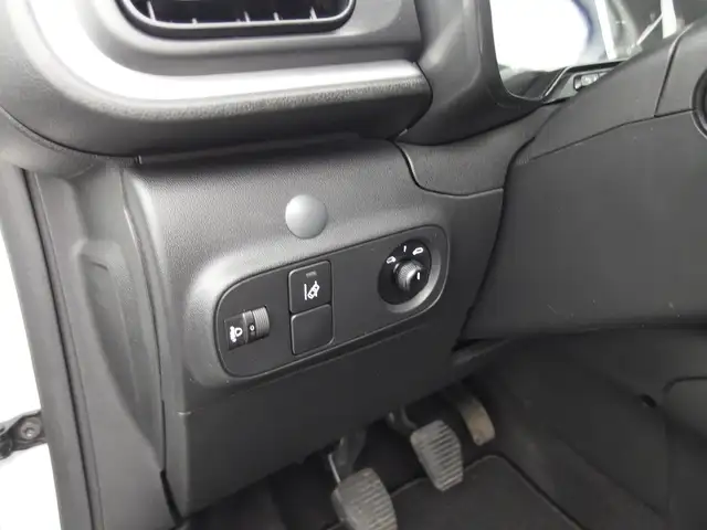 Citroen C3 view 24