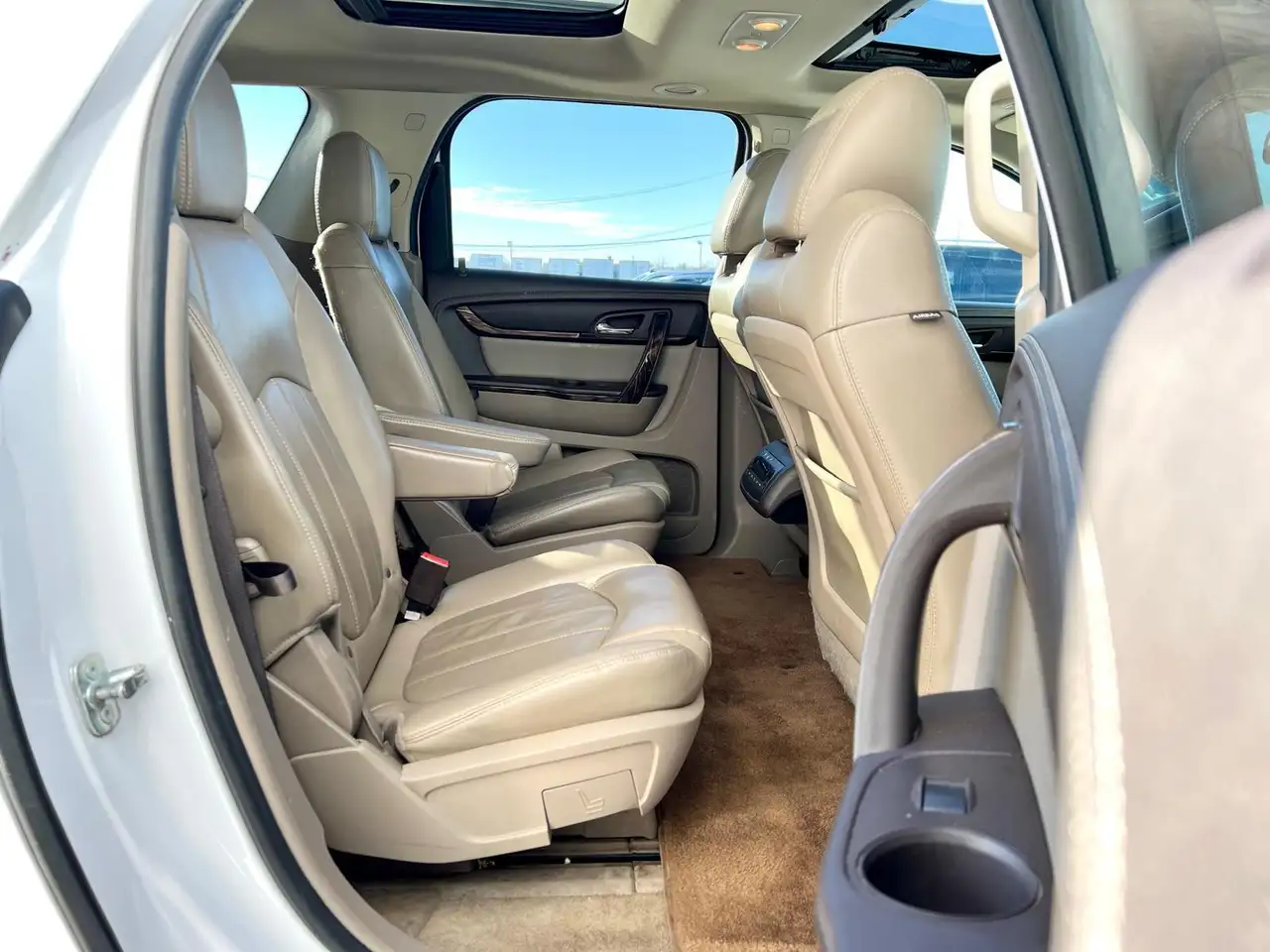 GMC Acadia снимка GMC Acadia