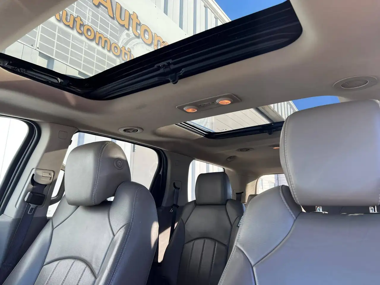GMC Acadia снимка GMC Acadia