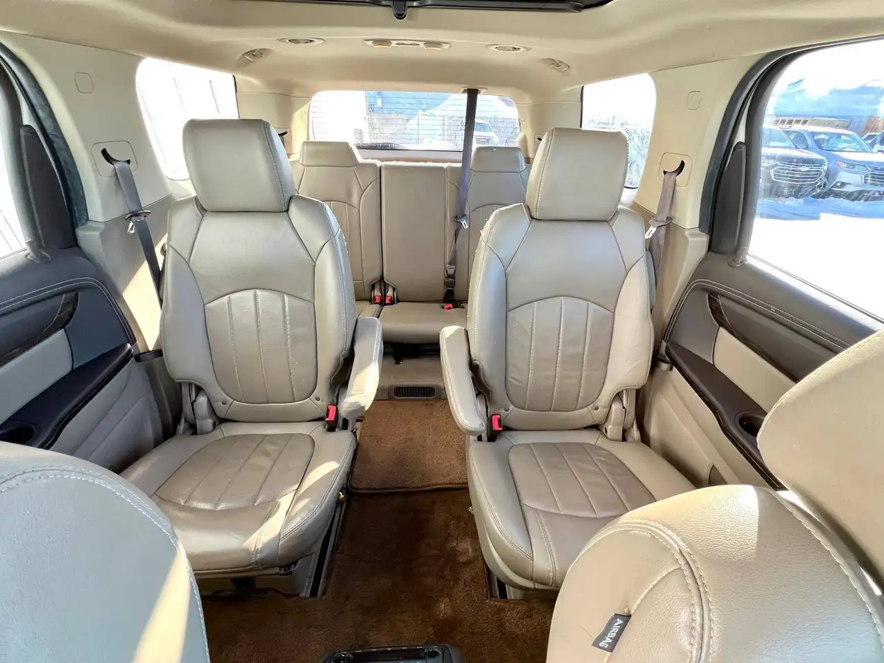 GMC Acadia снимка GMC Acadia