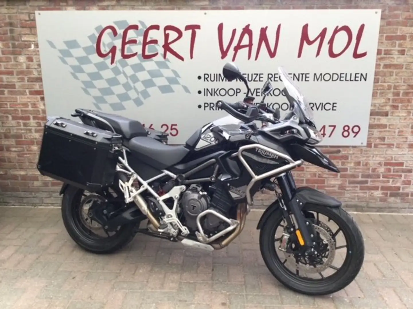 Triumph Tiger 1200 GT Pro Zwart - 1