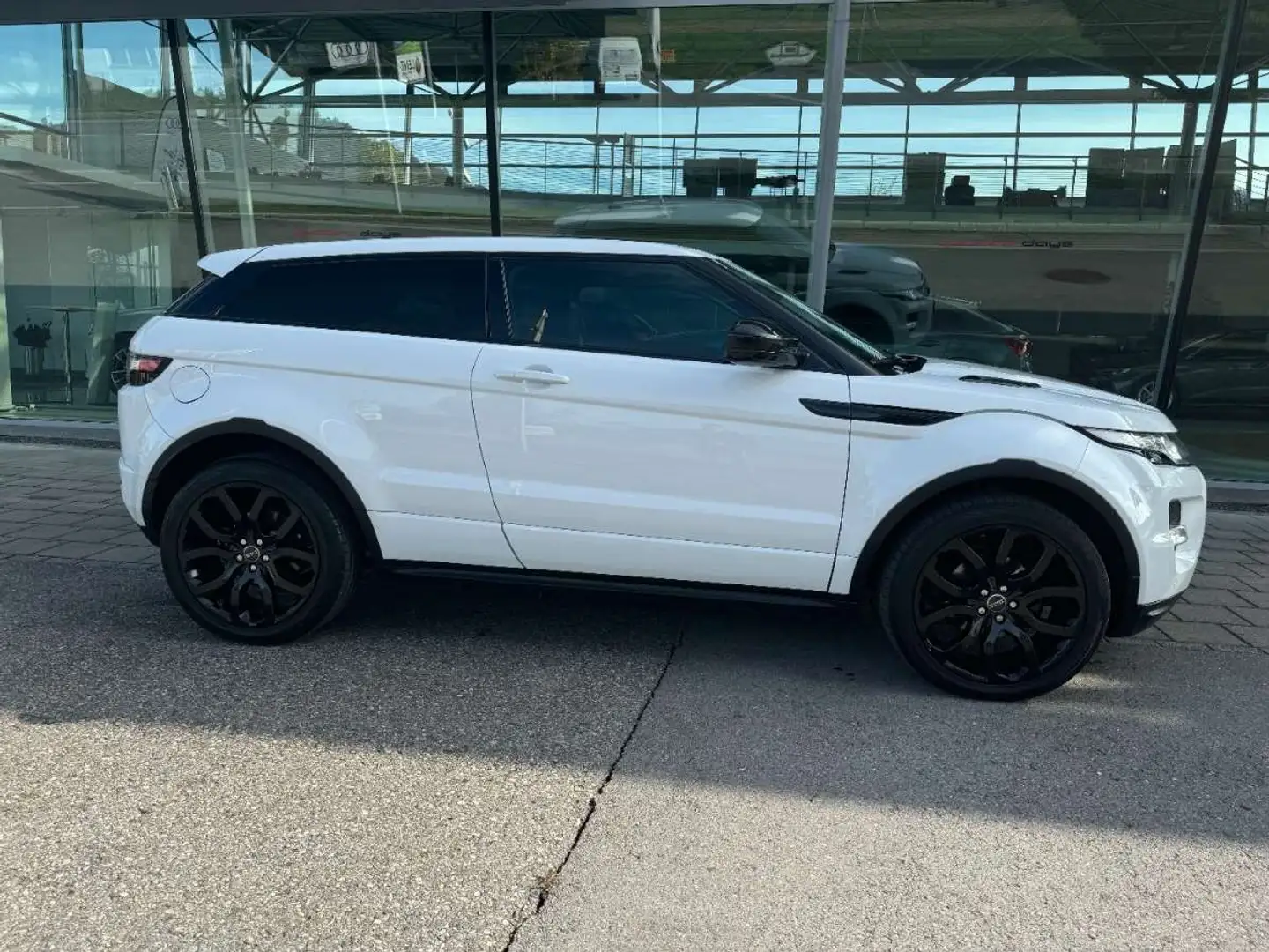 Land Rover Range Rover Evoque Range Rover Evoque Dynamic 2,2 SD4 Aut. Dynamic Weiß - 2