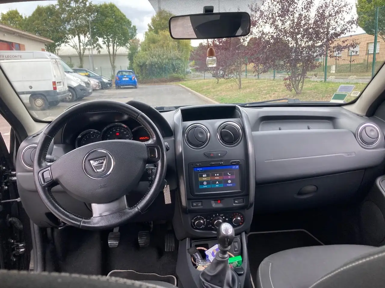 Dacia Duster — photo 8