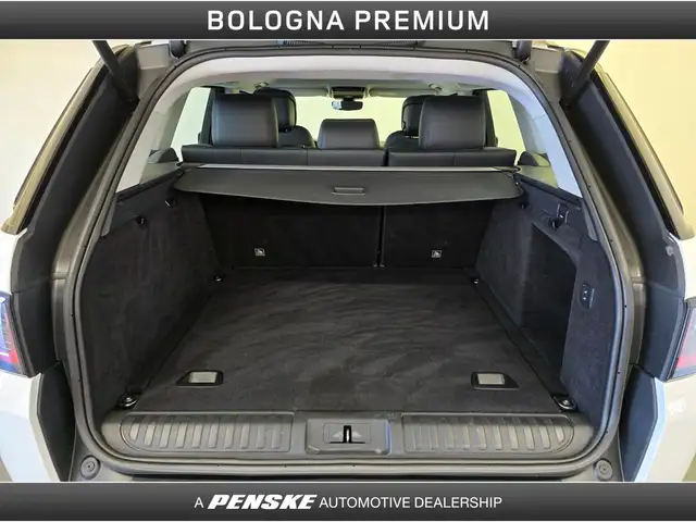 Land Rover Range Rover Sport view 9