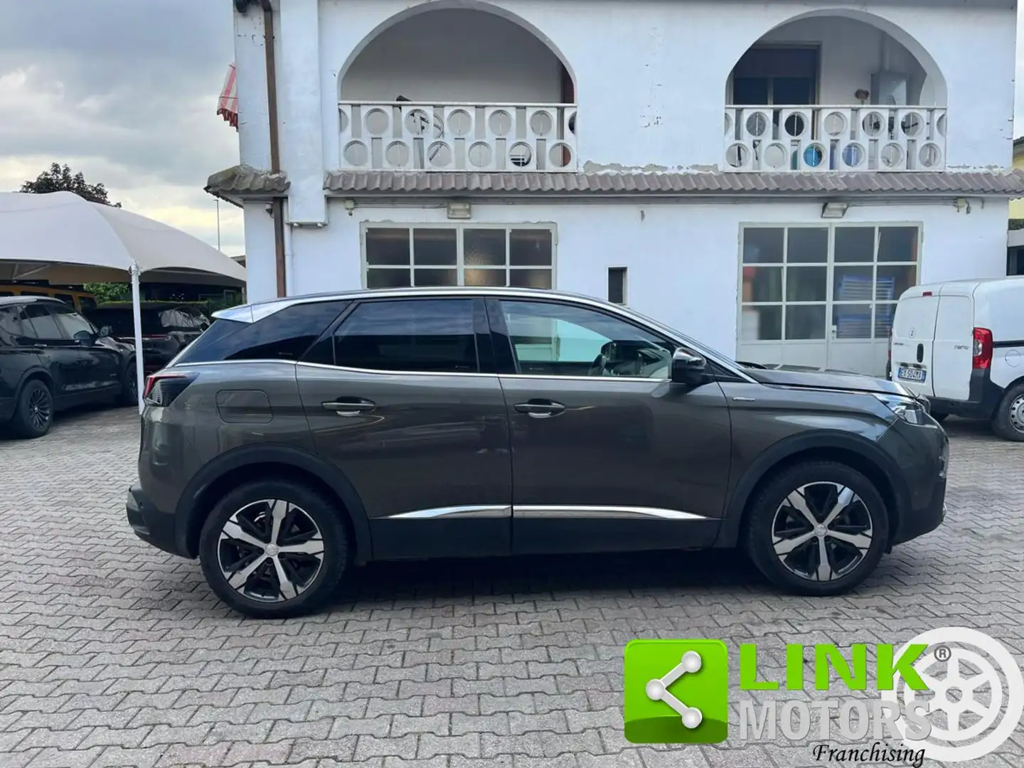 Peugeot 3008 PureTech Turbo 130 GT Line NEOPATENTATI Green - 2