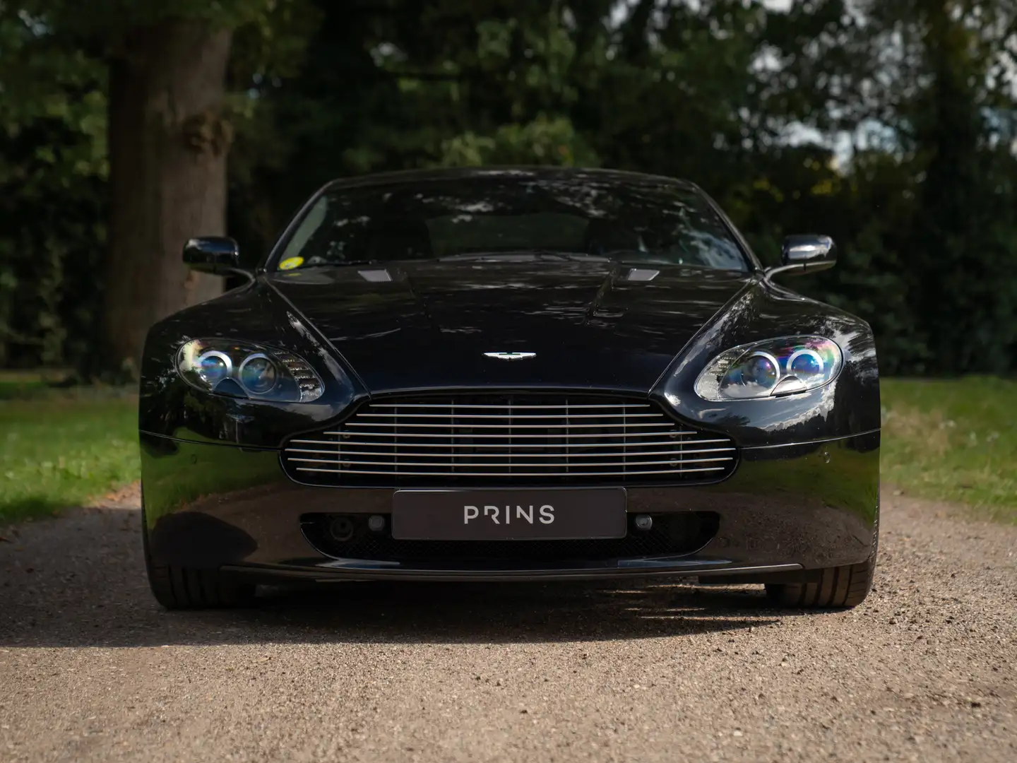 Aston Martin Vantage V8 4.7 V8 Sportshift | Premium audio | Alcantara h Schwarz - 2