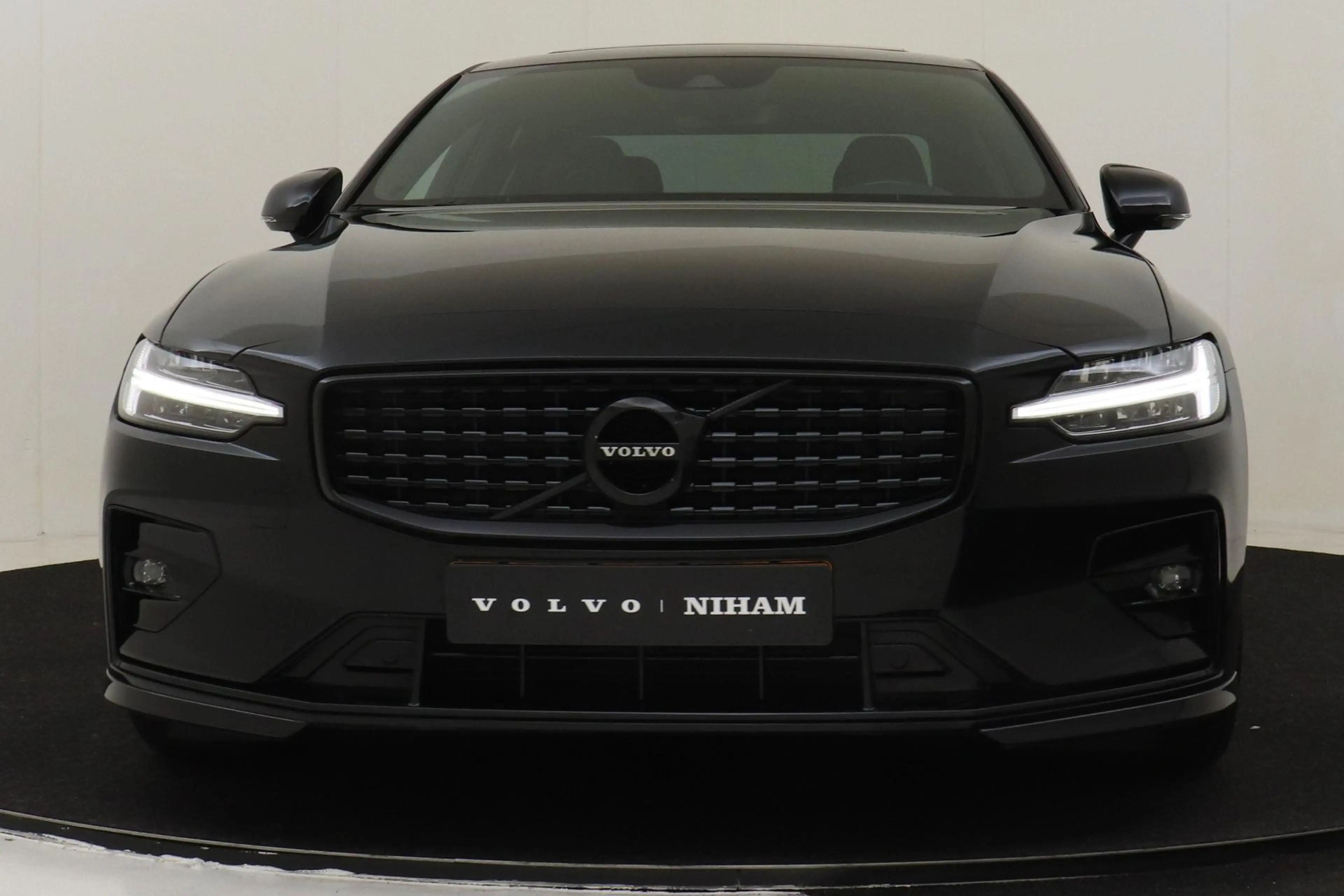 Volvo S60 B4 (M-HYBRID) R-DESIGN -PANO.DAK|HARMAN/KARDON|POW — photo 9