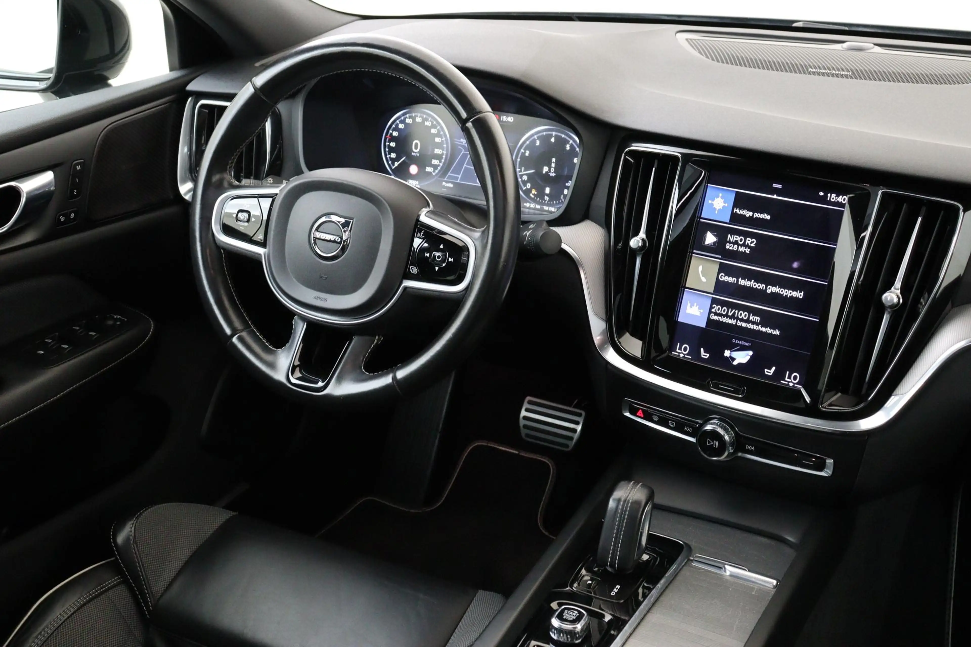 Volvo S60 B4 (M-HYBRID) R-DESIGN -PANO.DAK|HARMAN/KARDON|POW — photo 6