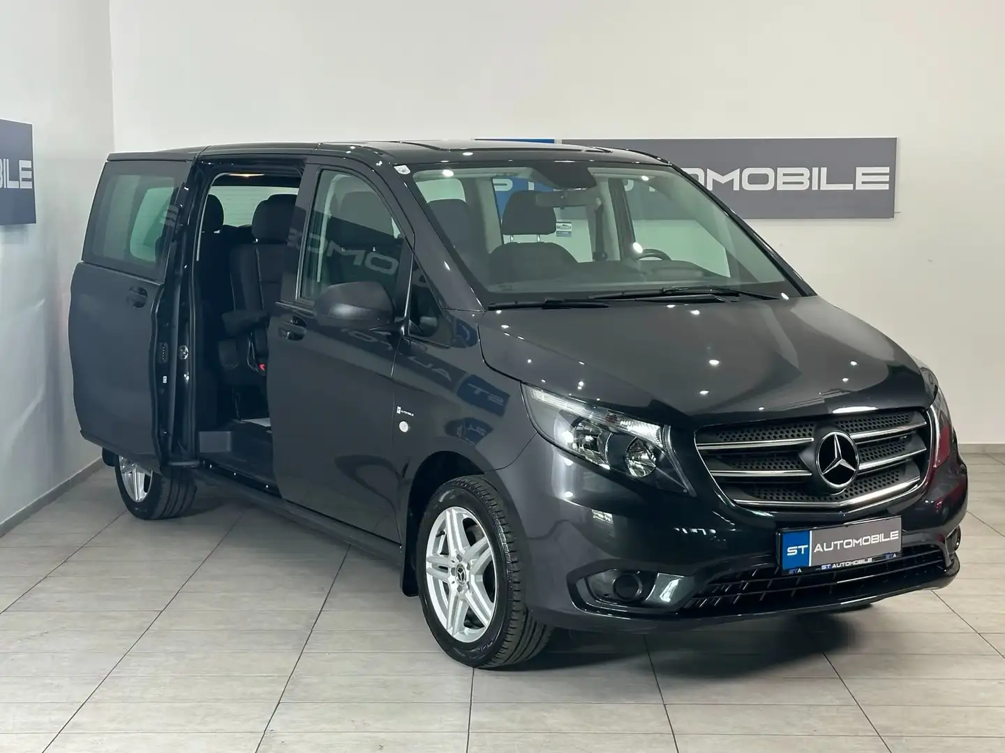 Mercedes-Benz Vito 114 CDI Pro 4x4 lang // 9-SITZER // NAVI // KAMERA Grau - 1