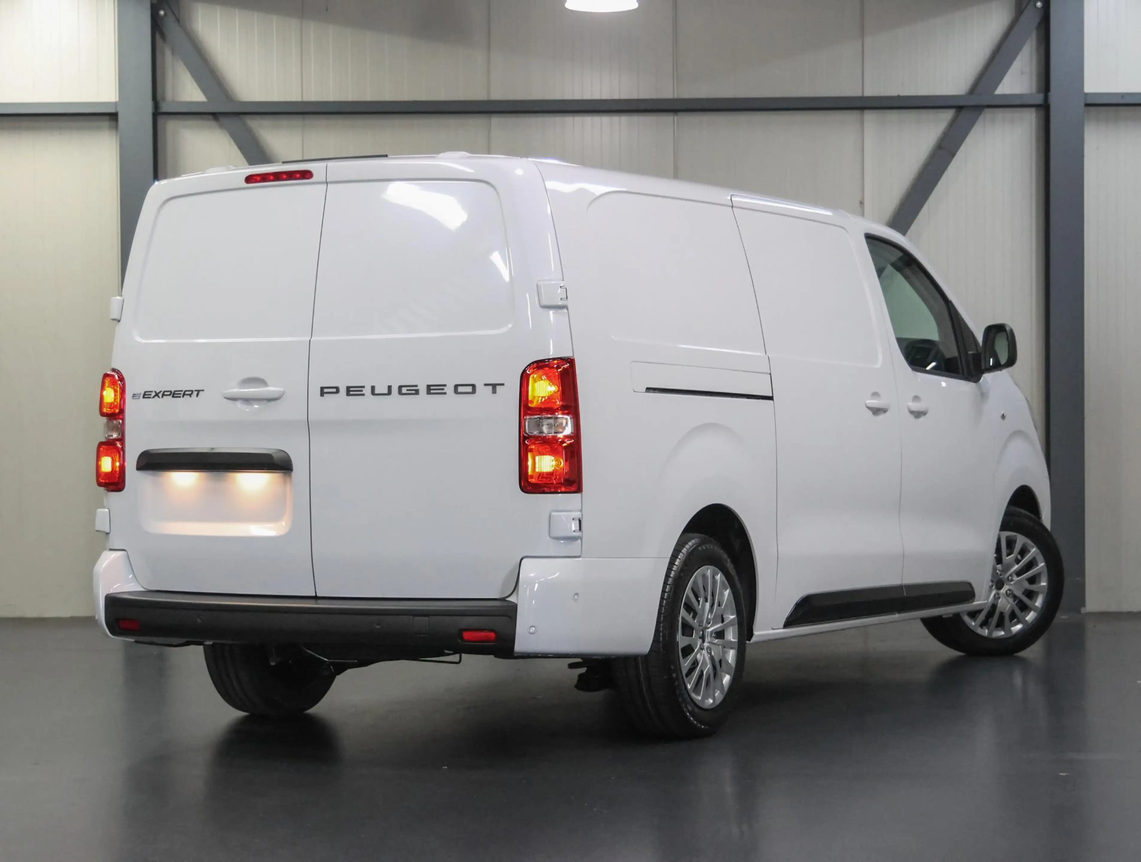 Peugeot e-Expert EV L3 DC 75 kWh | 8 jaar garantie | — photo 3