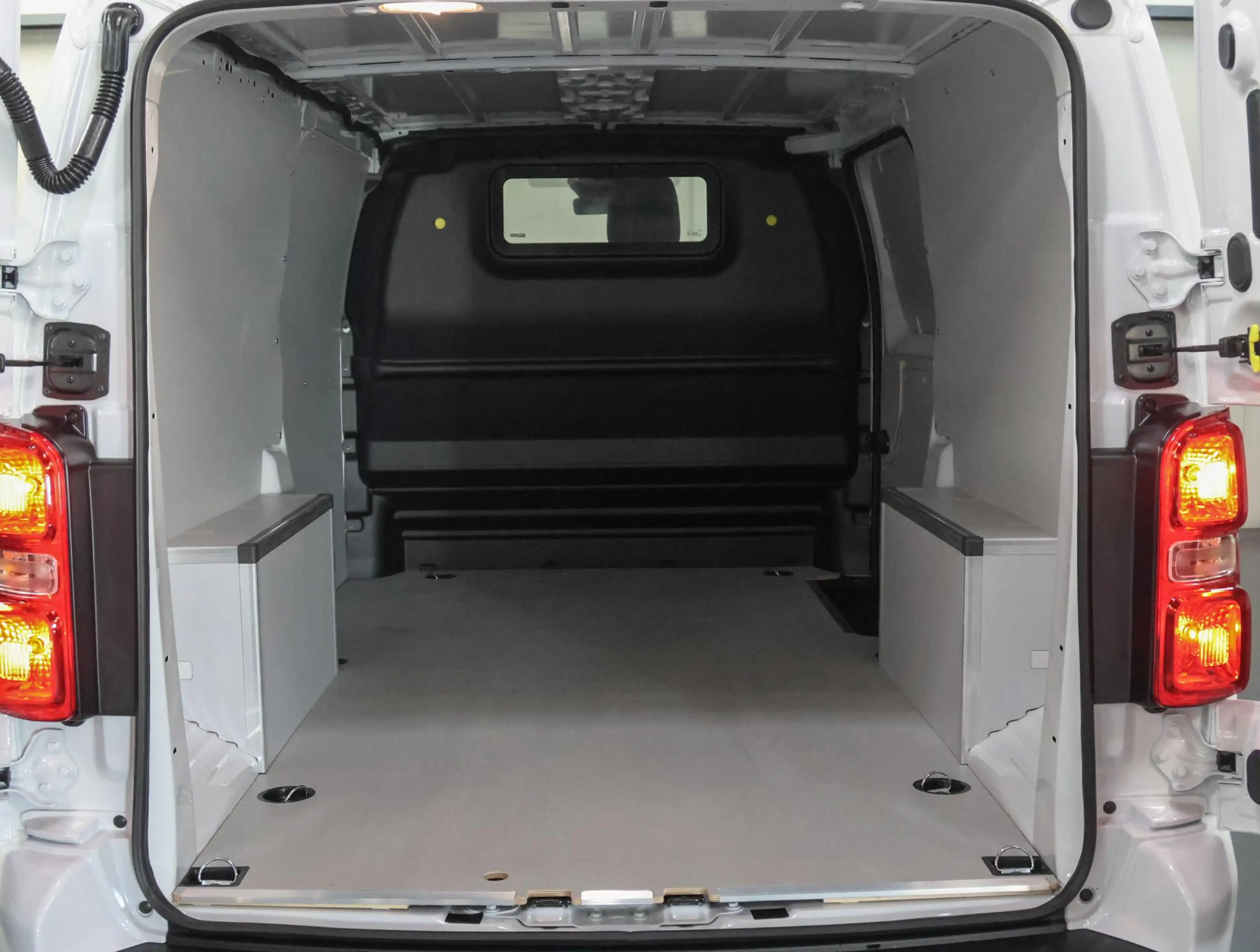 Peugeot e-Expert EV L3 DC 75 kWh | 8 jaar garantie | — photo 10